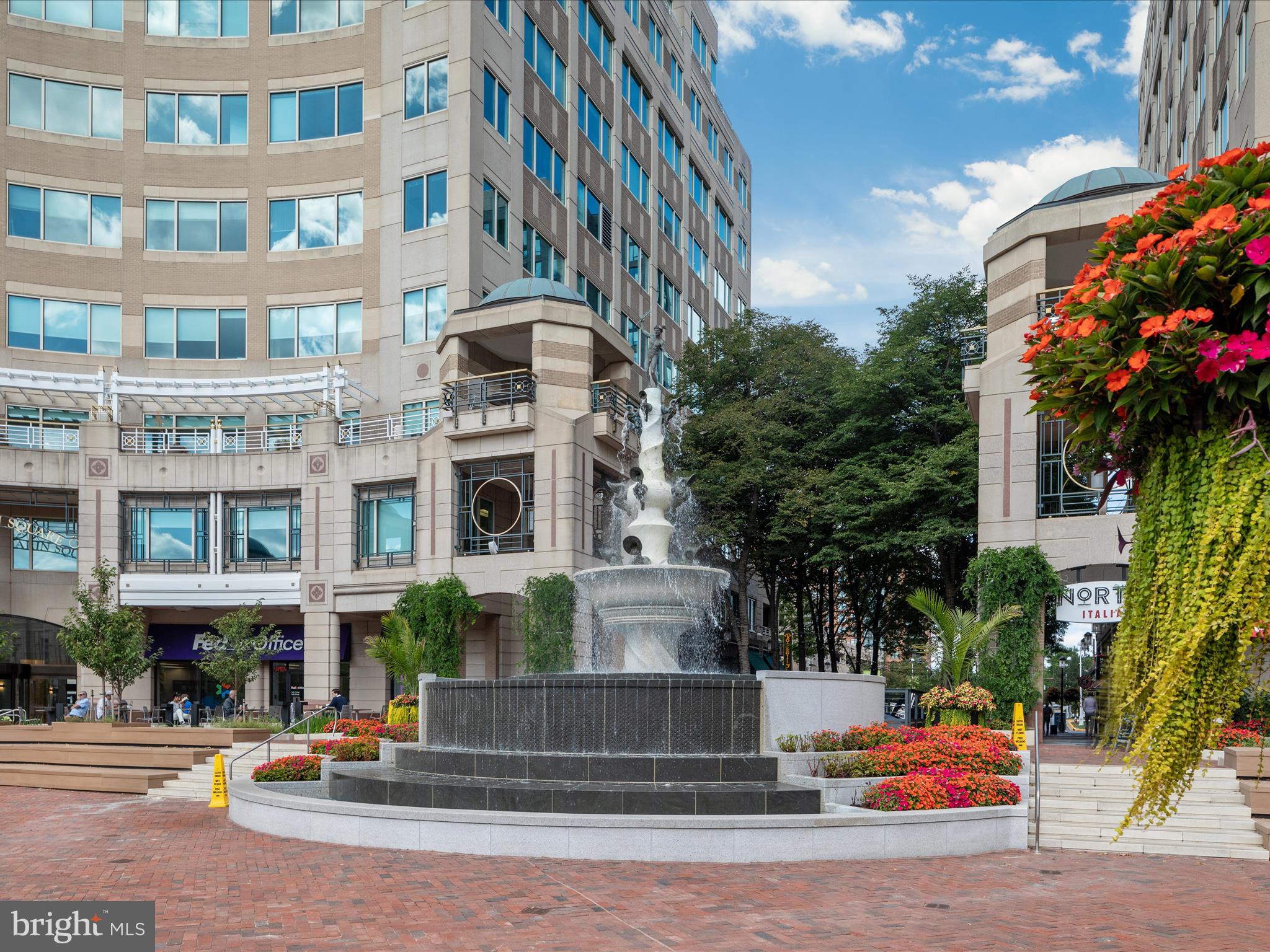 FOX MILL WOODS - Residential