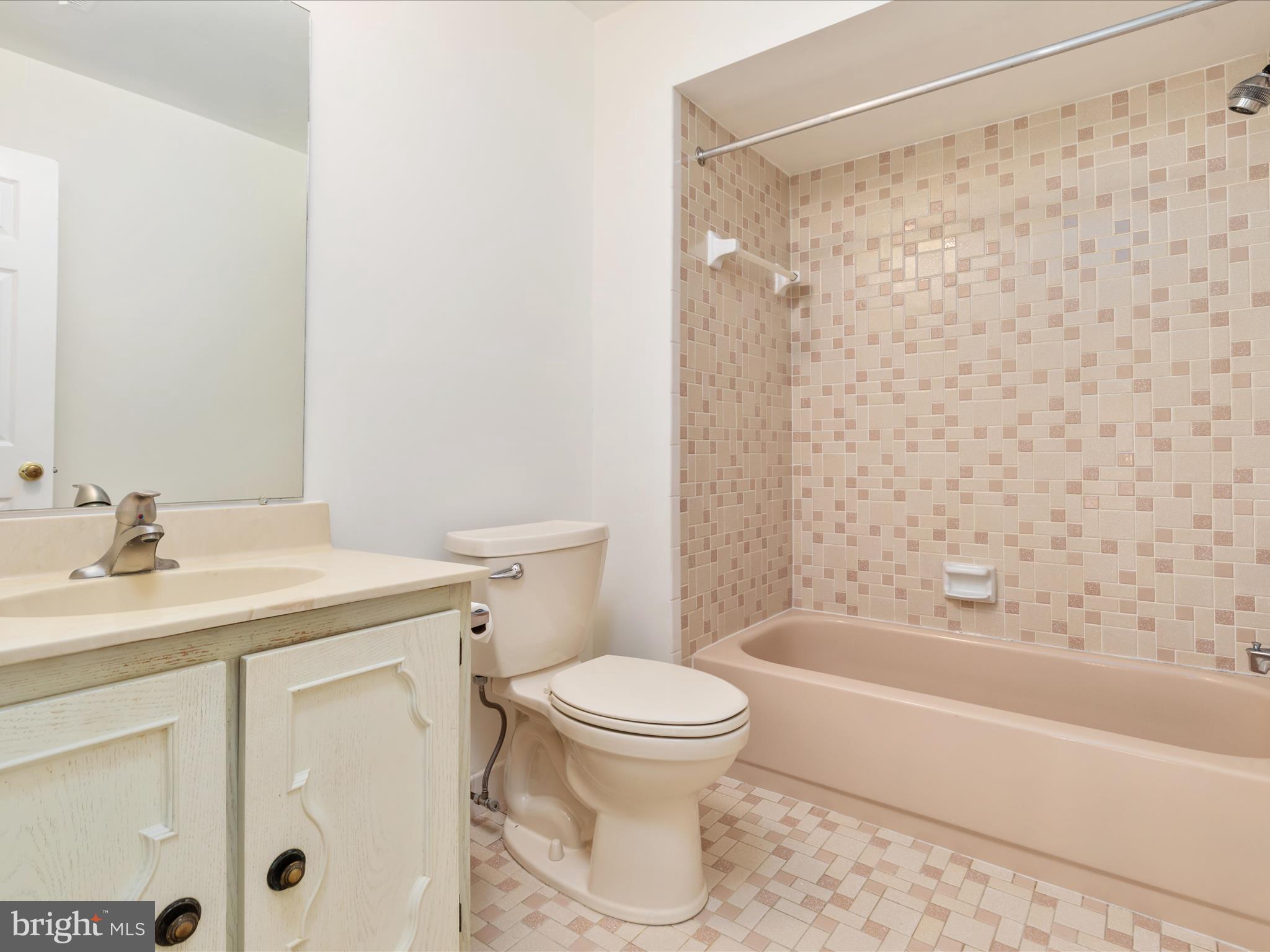 FOX MILL WOODS - Residential