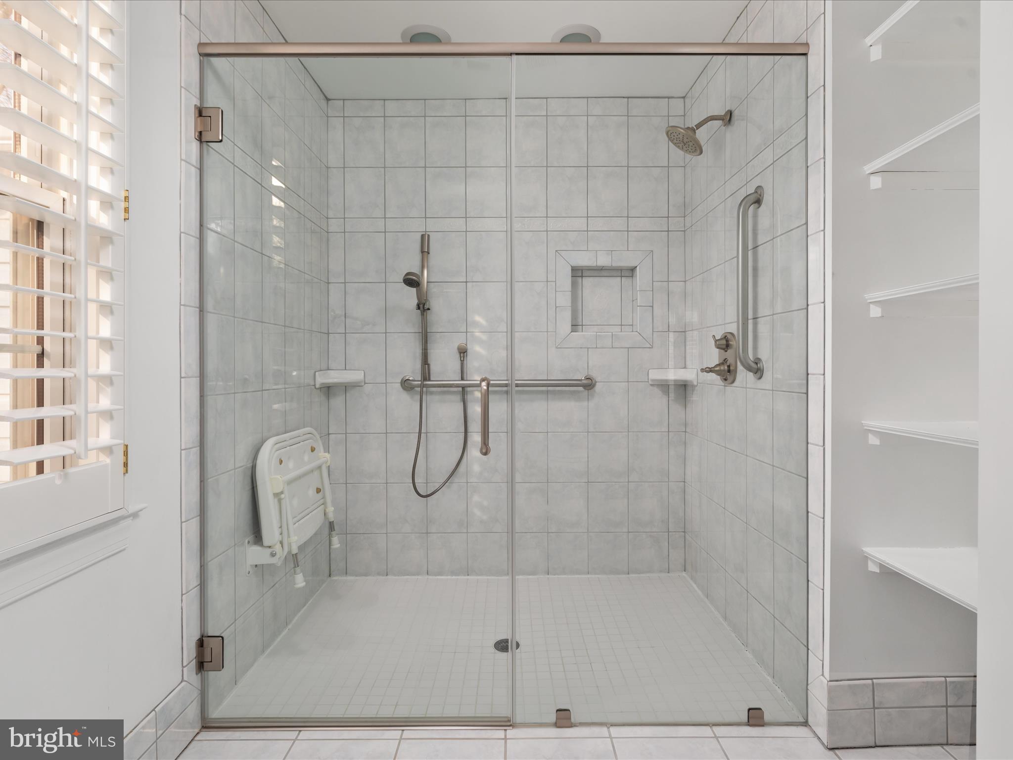 FOX MILL WOODS - Residential