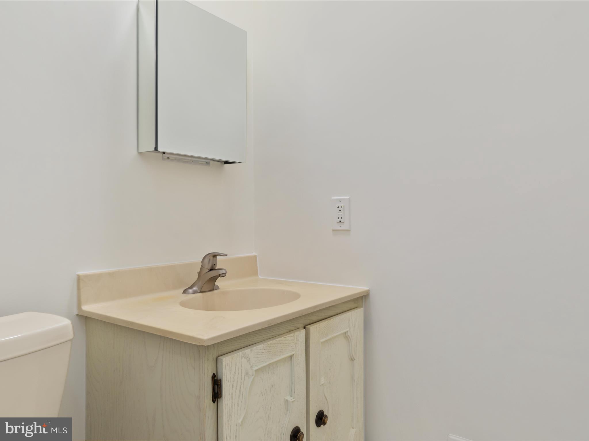 FOX MILL WOODS - Residential