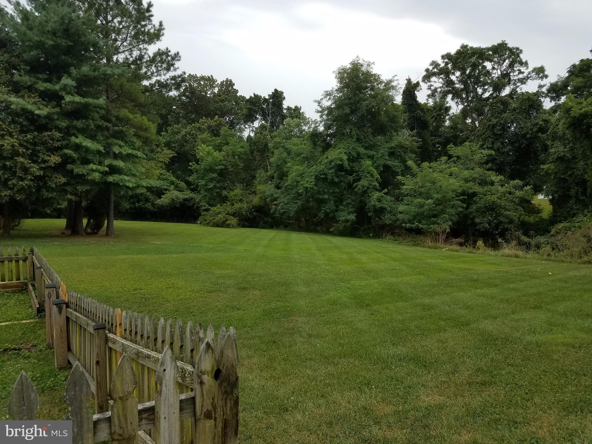 PINEDALE WOODS - Residential