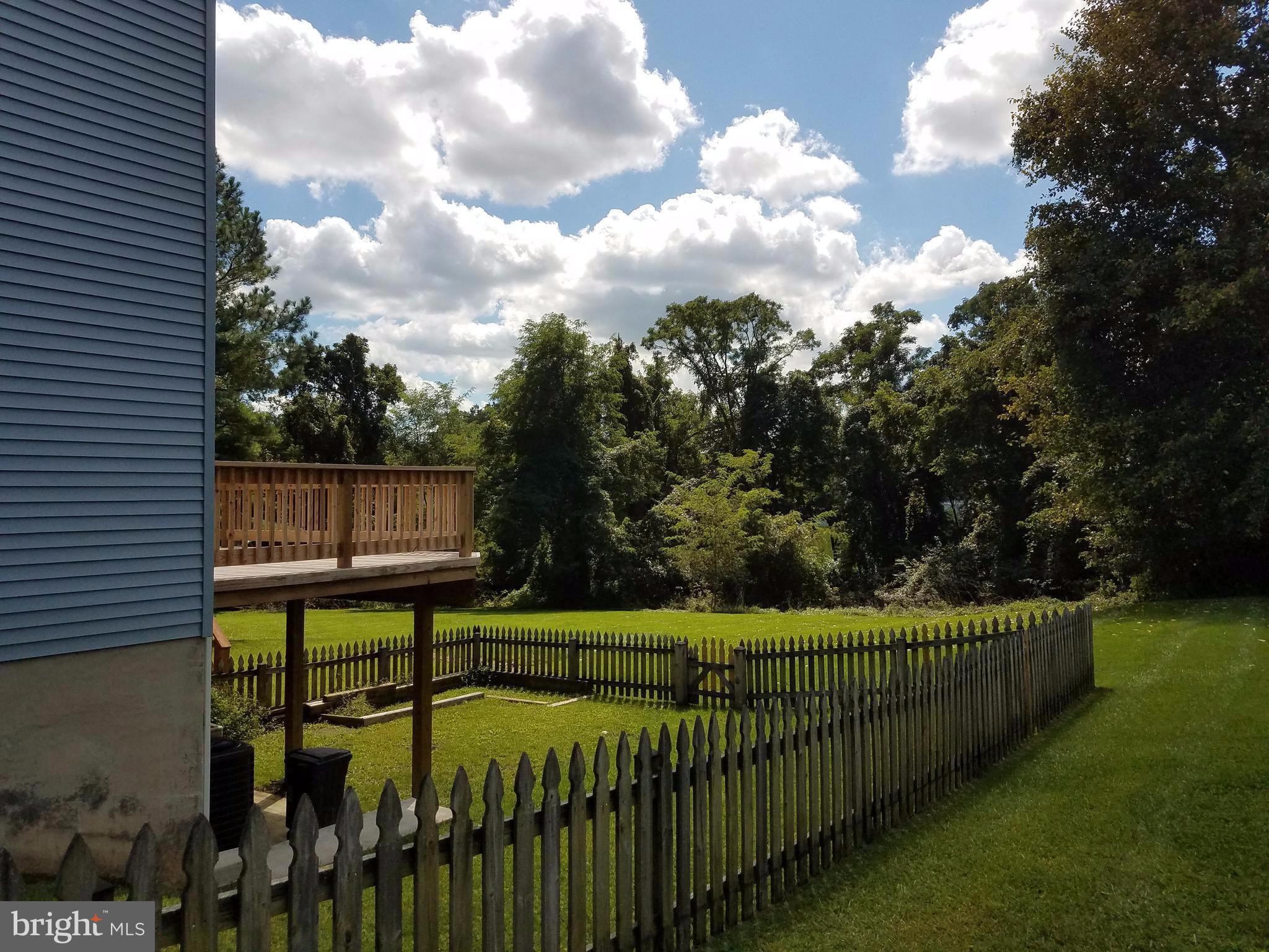 PINEDALE WOODS - Residential