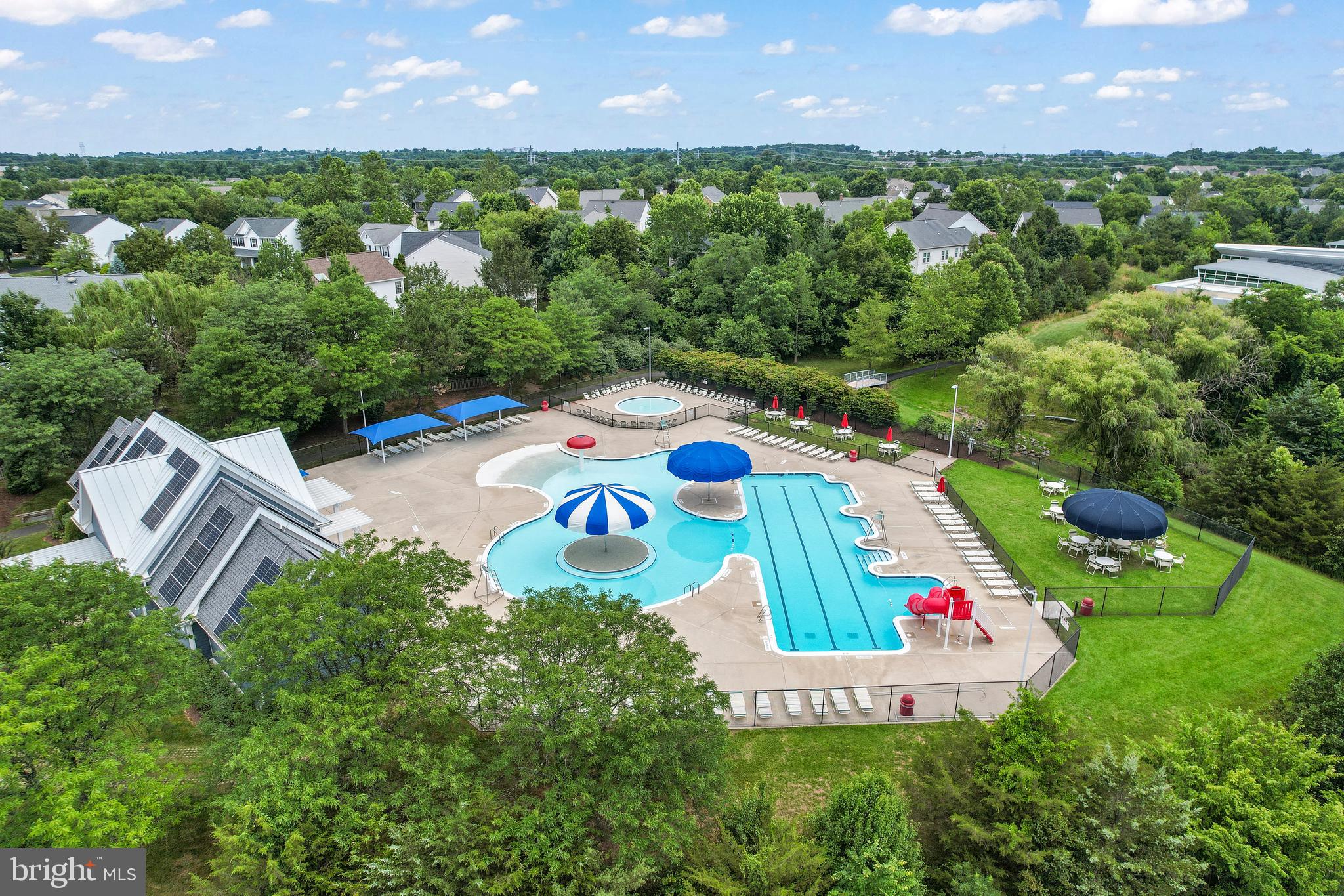 ASHBURN FARM - Residential