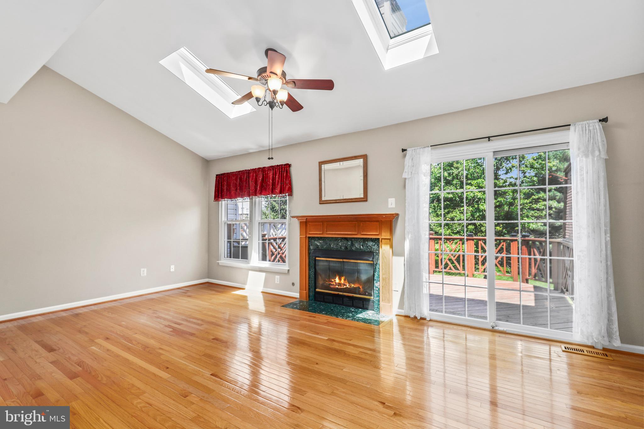 ASHBURN FARM - Residential