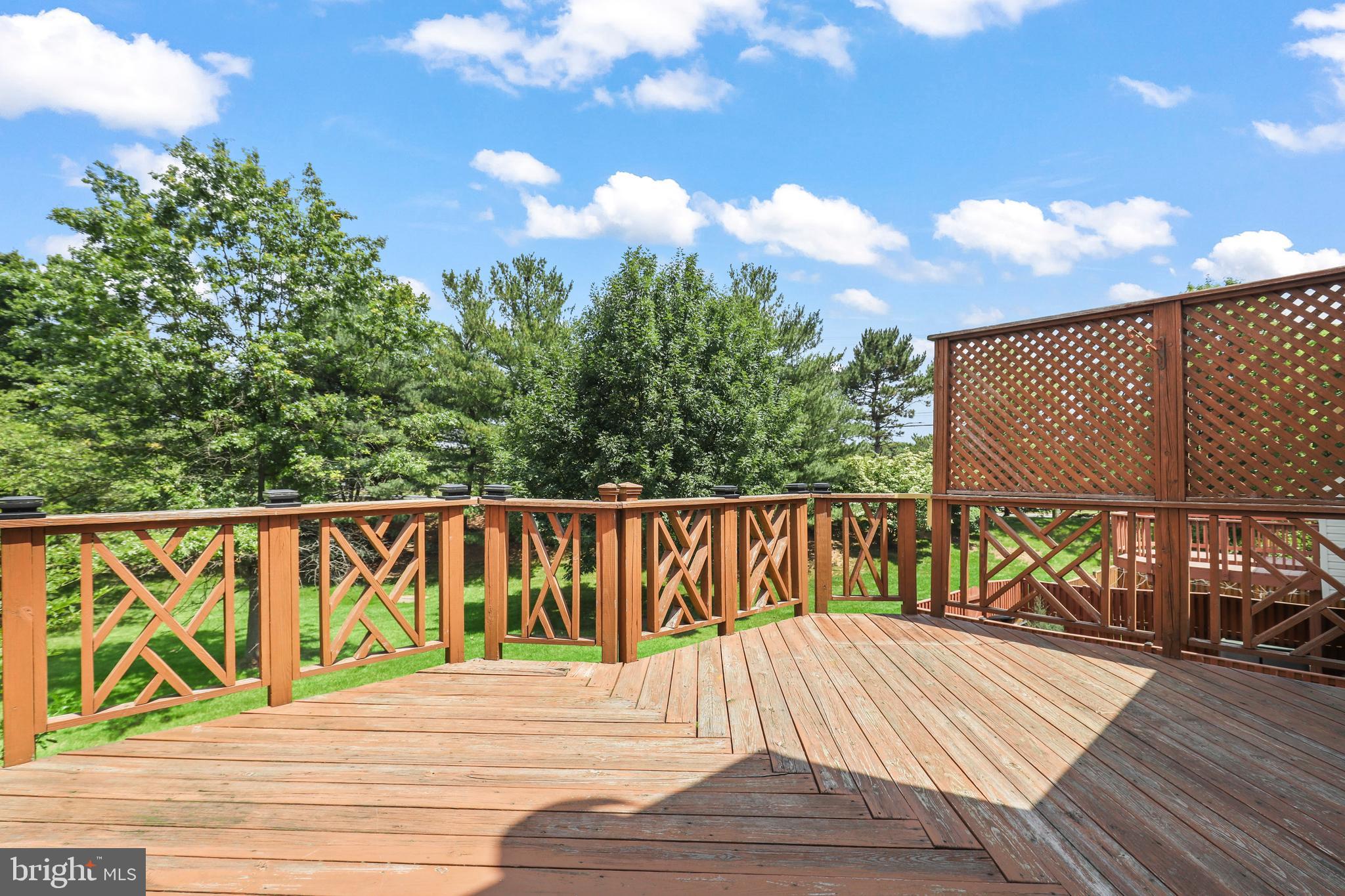 ASHBURN FARM - Residential