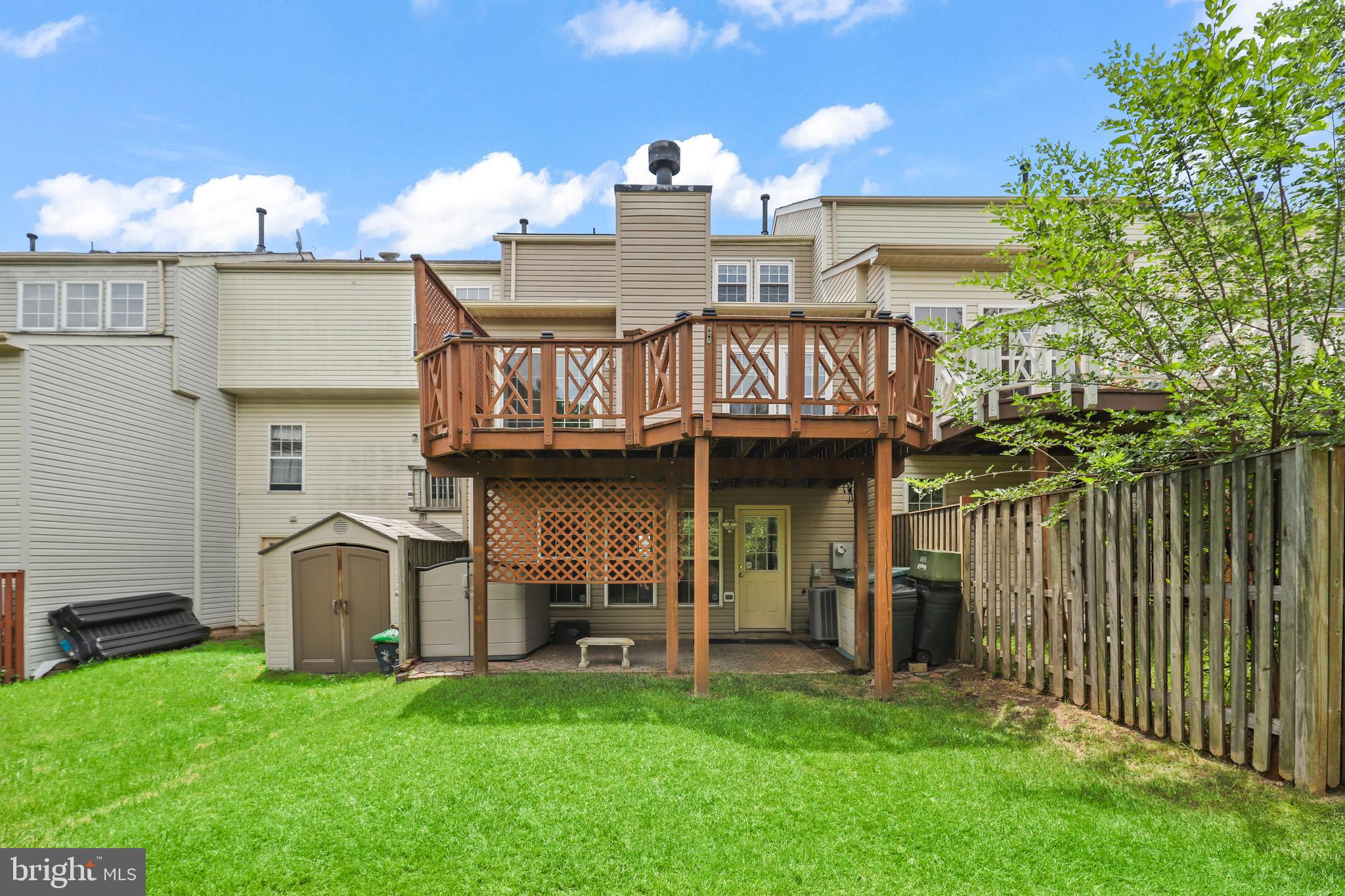ASHBURN FARM - Residential