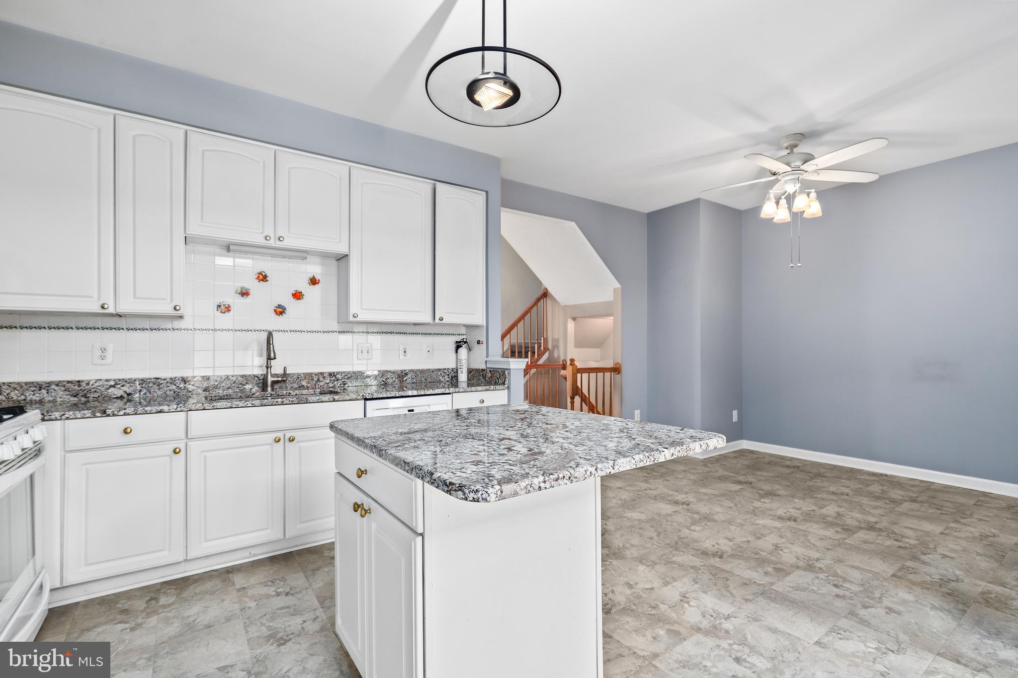 ASHBURN FARM - Residential