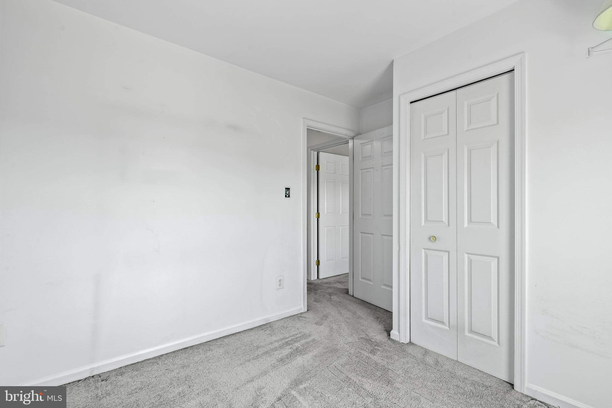 ASHBURN FARM - Residential