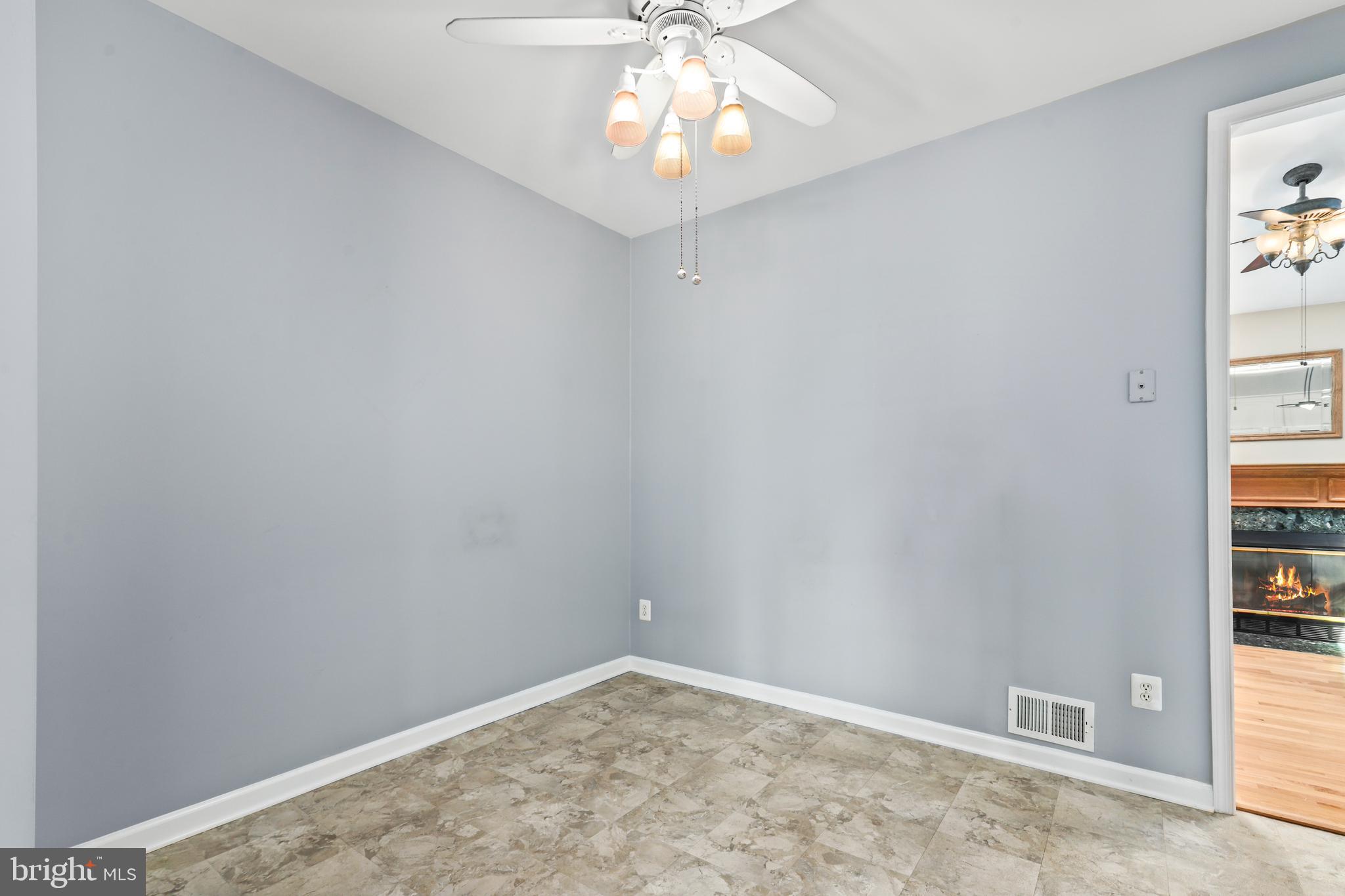 ASHBURN FARM - Residential