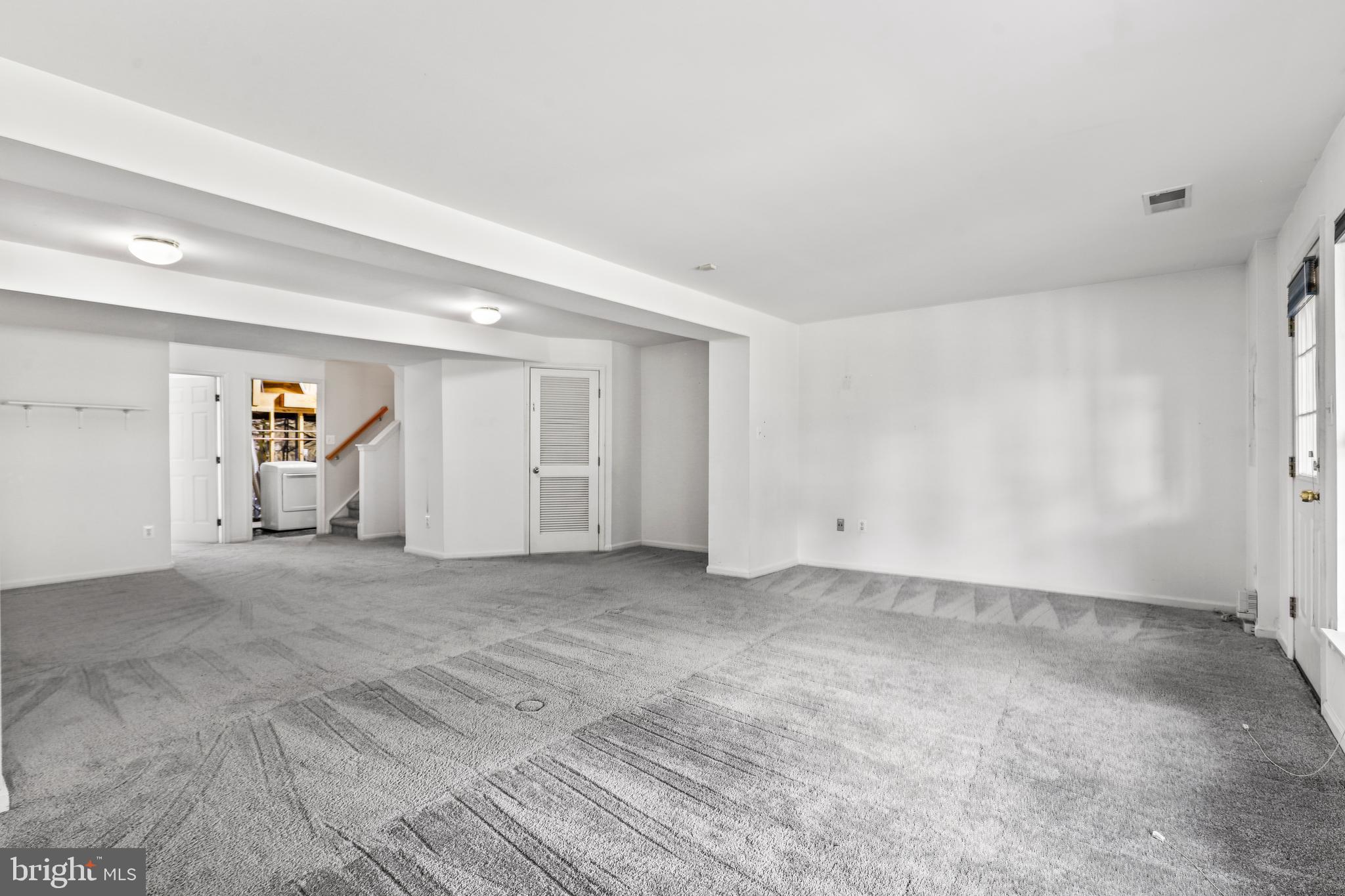 ASHBURN FARM - Residential