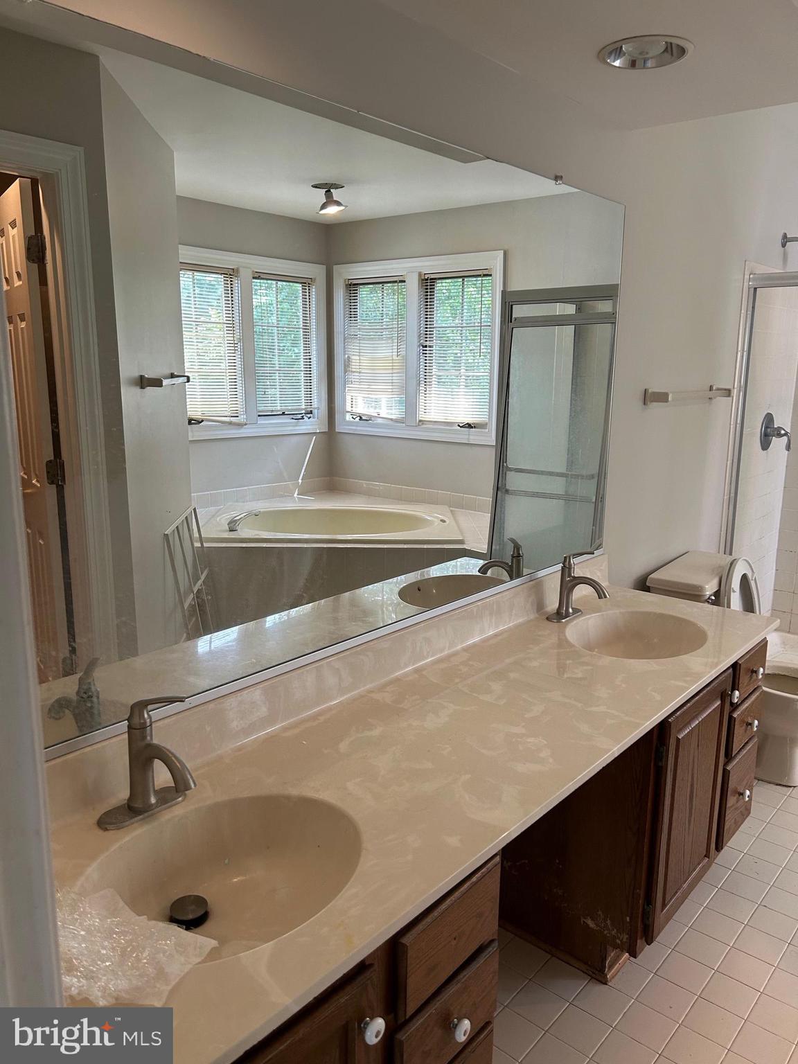 SULLY STATION II - Residential Lease