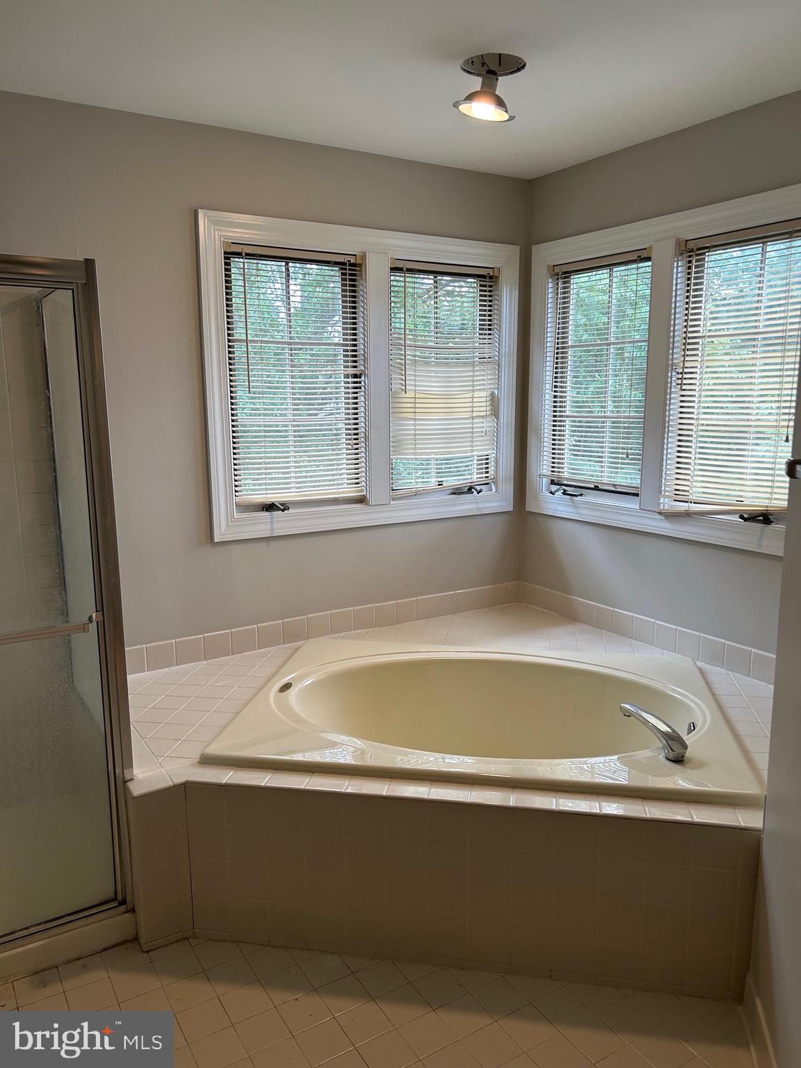 SULLY STATION II - Residential Lease