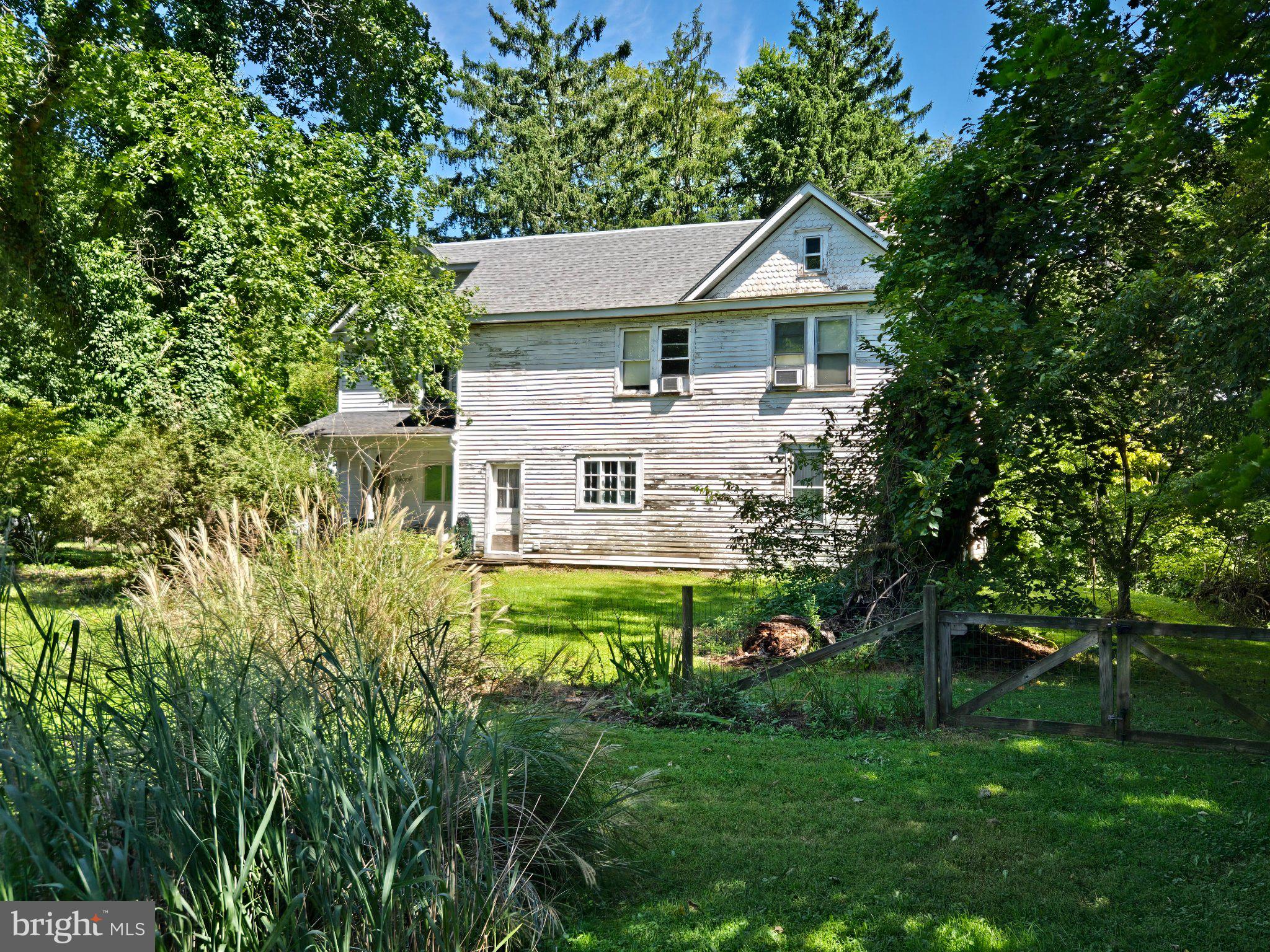105 BROWNS DRIVE