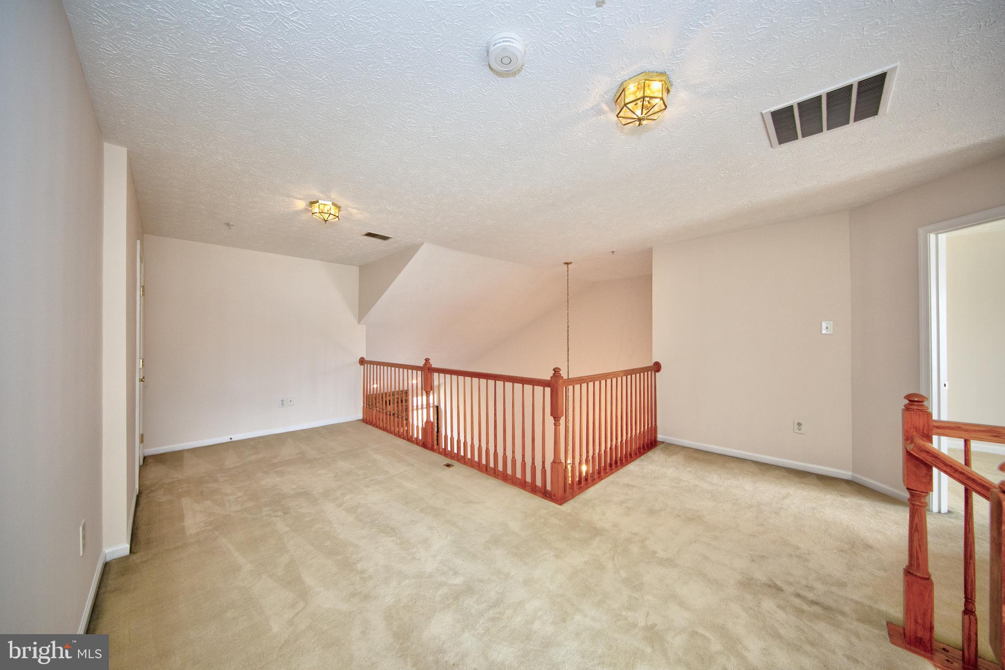 THE VILLAS AT HOLLYWOODS - Residential Lease