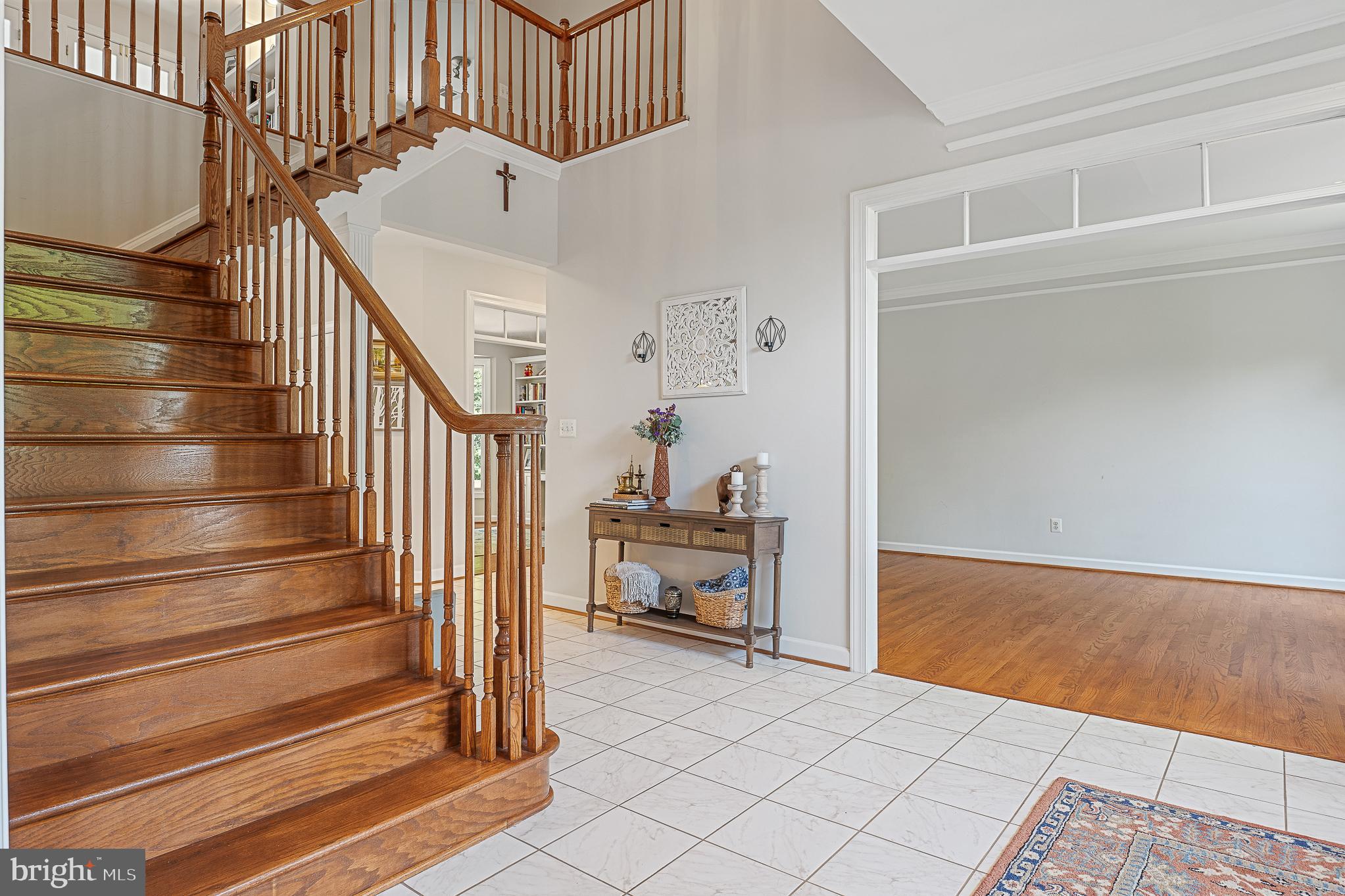 1050 NORTHFALLS COURT