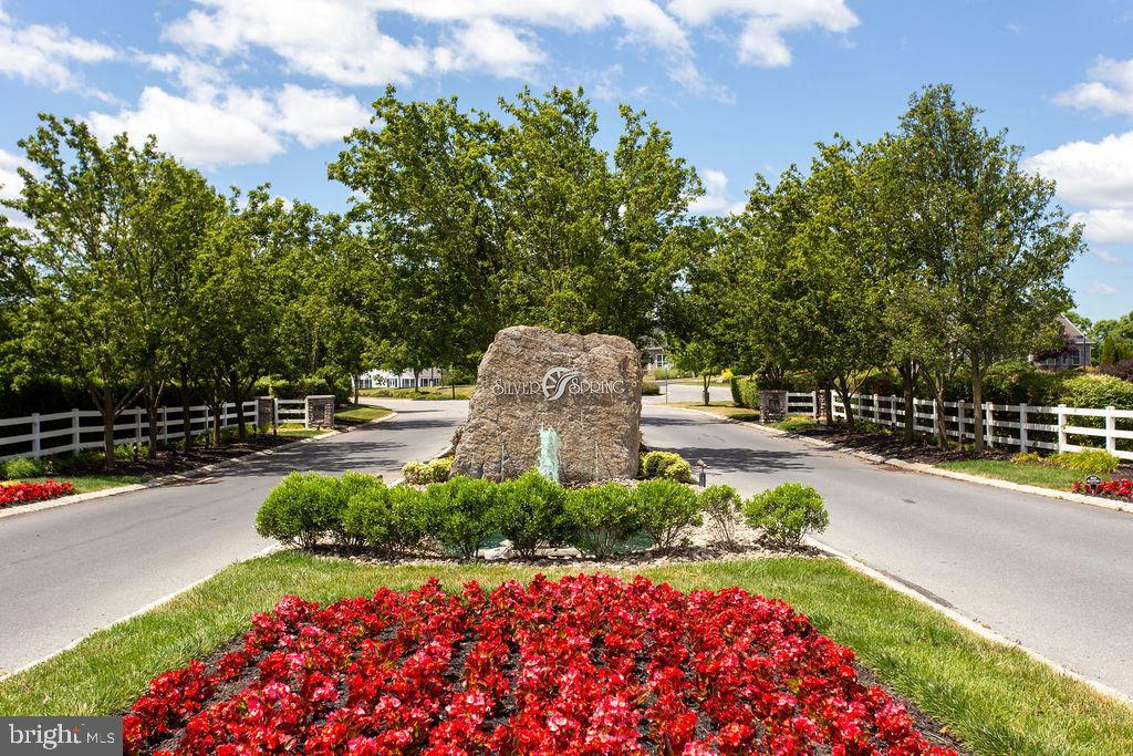 TRADITIONS OF AMERICA AT SILVER SPRING - Residential