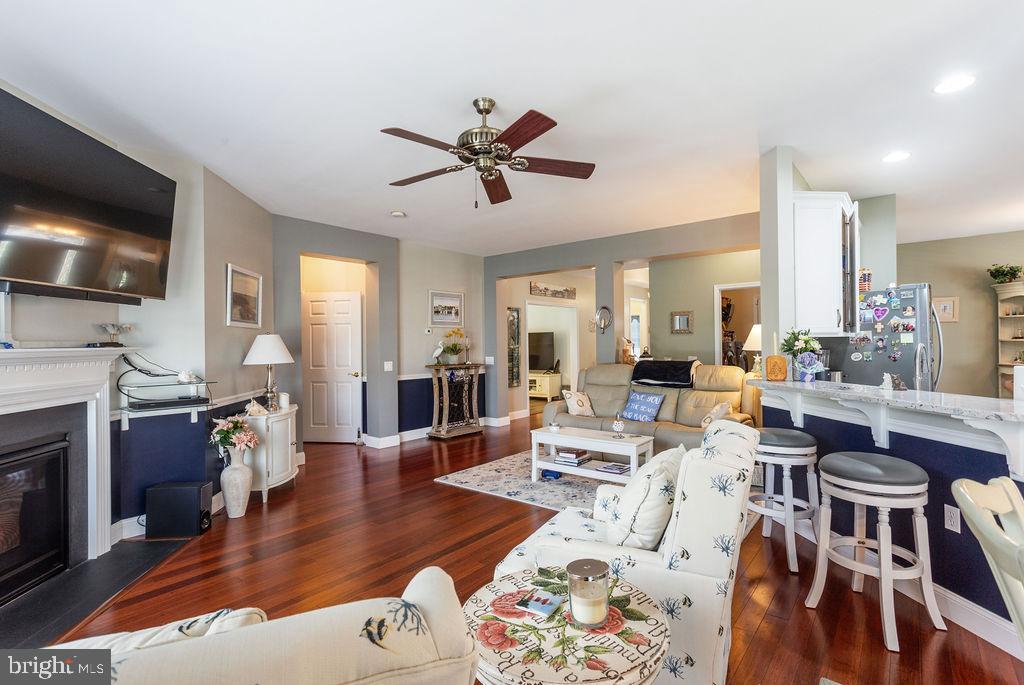 TRADITIONS OF AMERICA AT SILVER SPRING - Residential