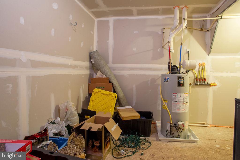 TRADITIONS OF AMERICA AT SILVER SPRING - Residential