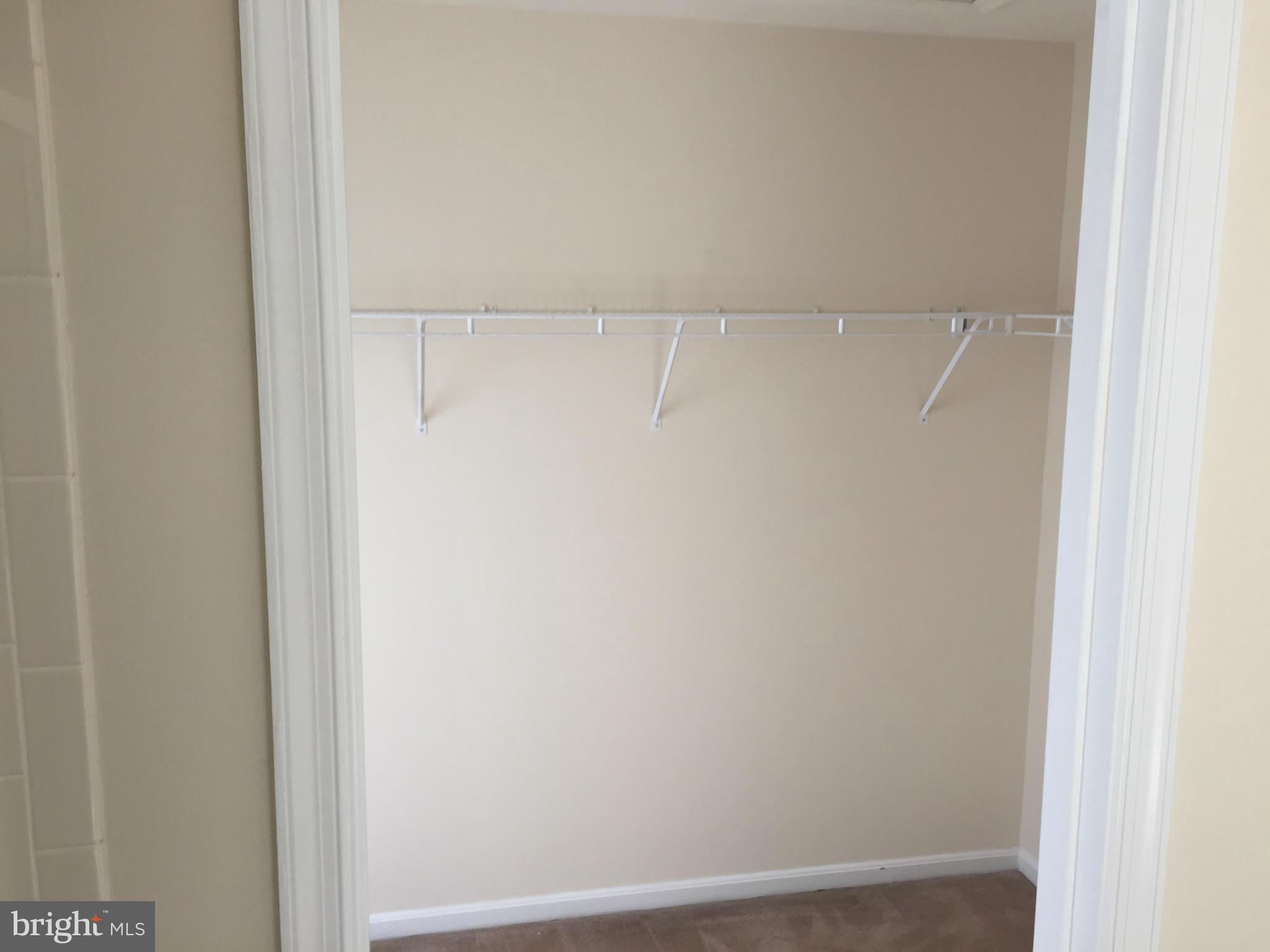 HAWTHORNE HILL - Residential