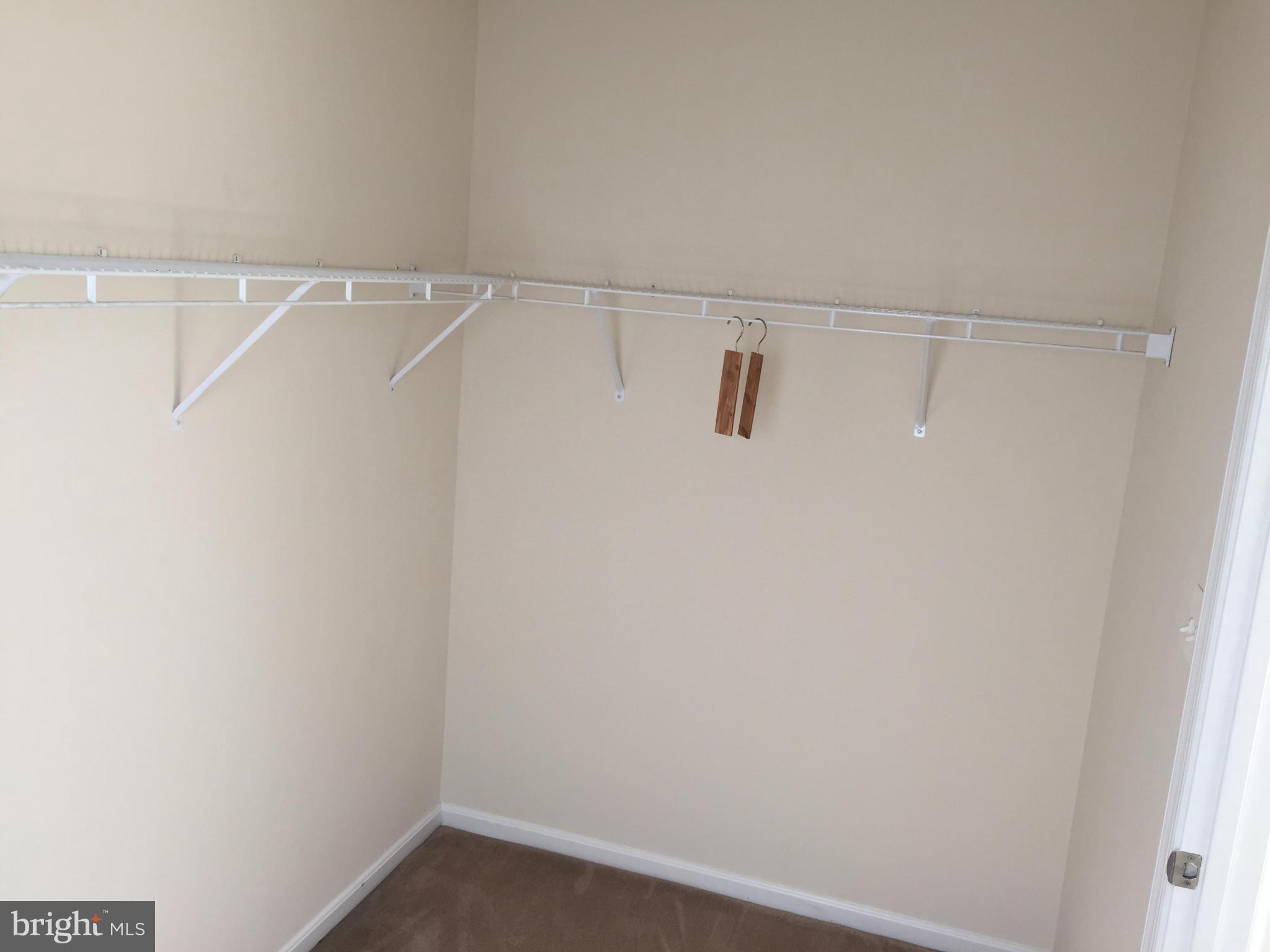 HAWTHORNE HILL - Residential