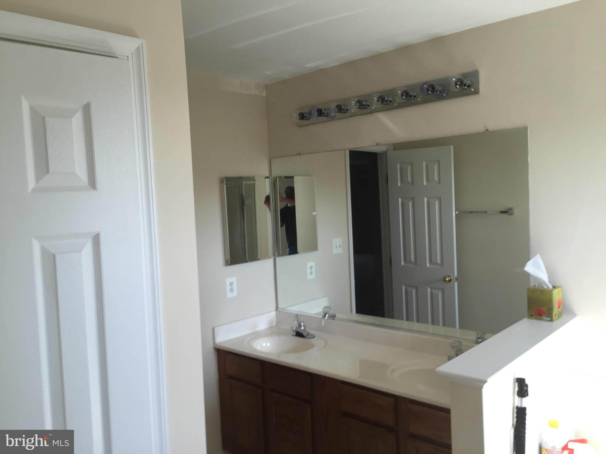 HAWTHORNE HILL - Residential