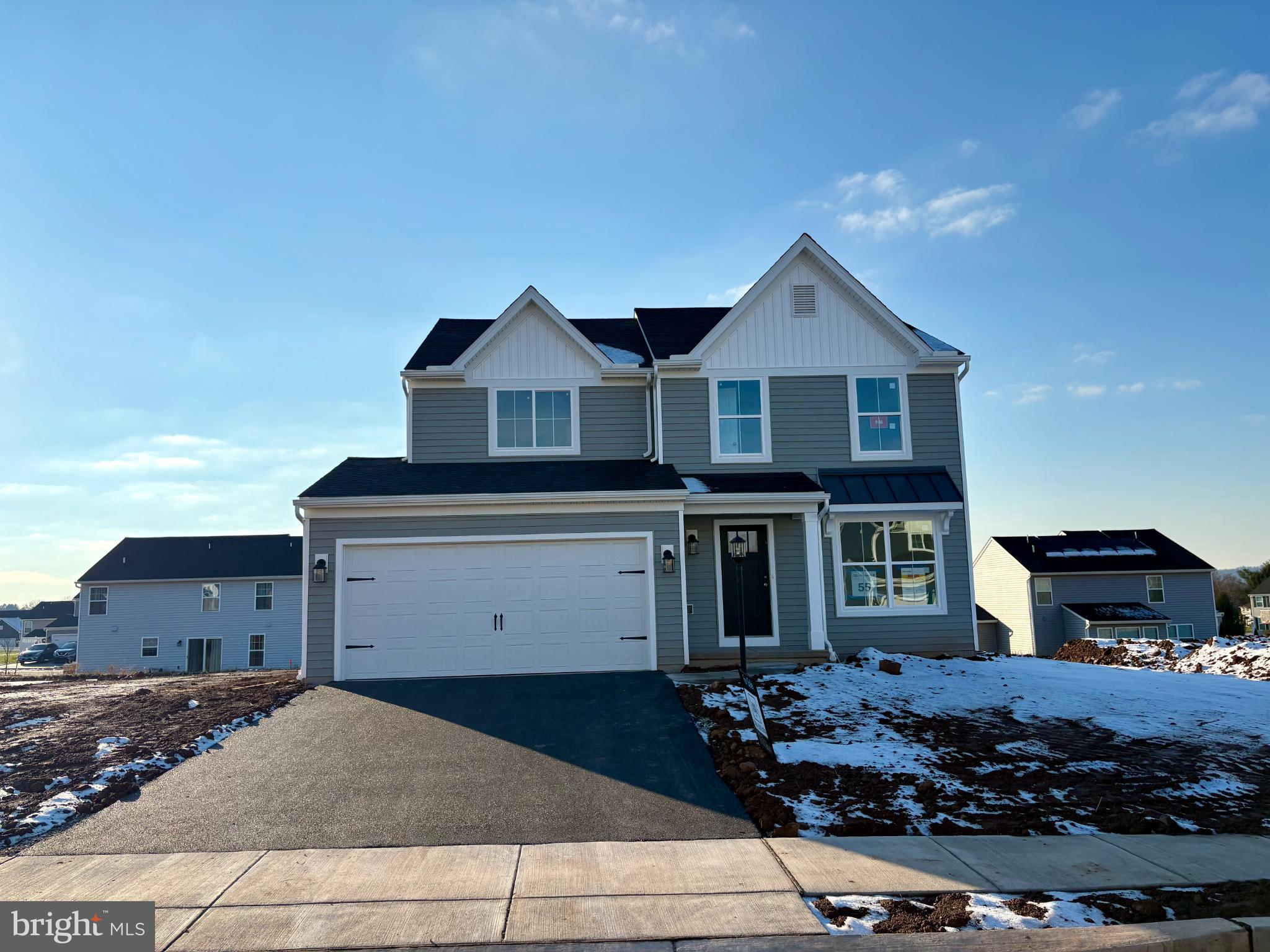 THE SEASONS - Residential