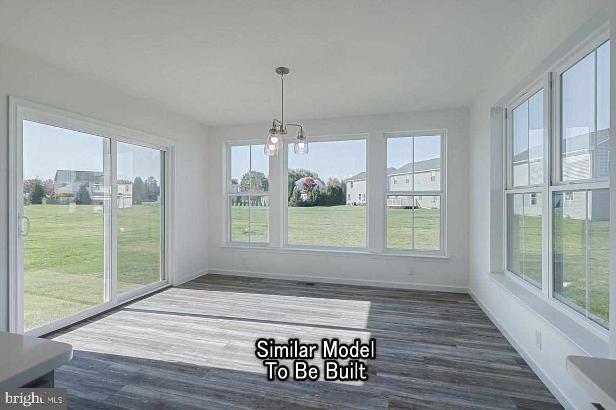 THE SEASONS - Residential