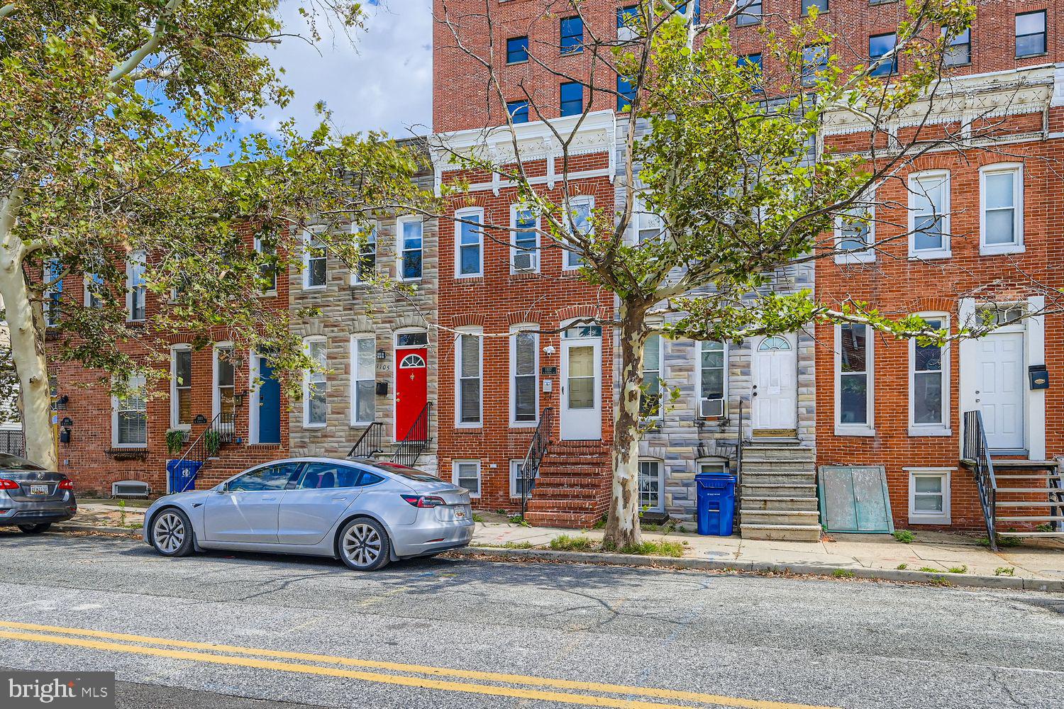 This newly updated 2 beds 2.5 bath townhome is ready for immediate occupancy. Home feature hardwood flooring on the main level and a beautiful modern  kitchen with stainless steel appliances; built in microwave, refrigerator, stove and dishwasher. Other appliances includes, an in unit washer and dryer. Main level half bath is a plus for you and your guests. Bedrooms are located on the upper level. Nice size deck for entertainment and home is fenced in the rear for your privacy. Minimum requirements: 640 credit score, monthly income 3x the rent. Clean credit and background check.