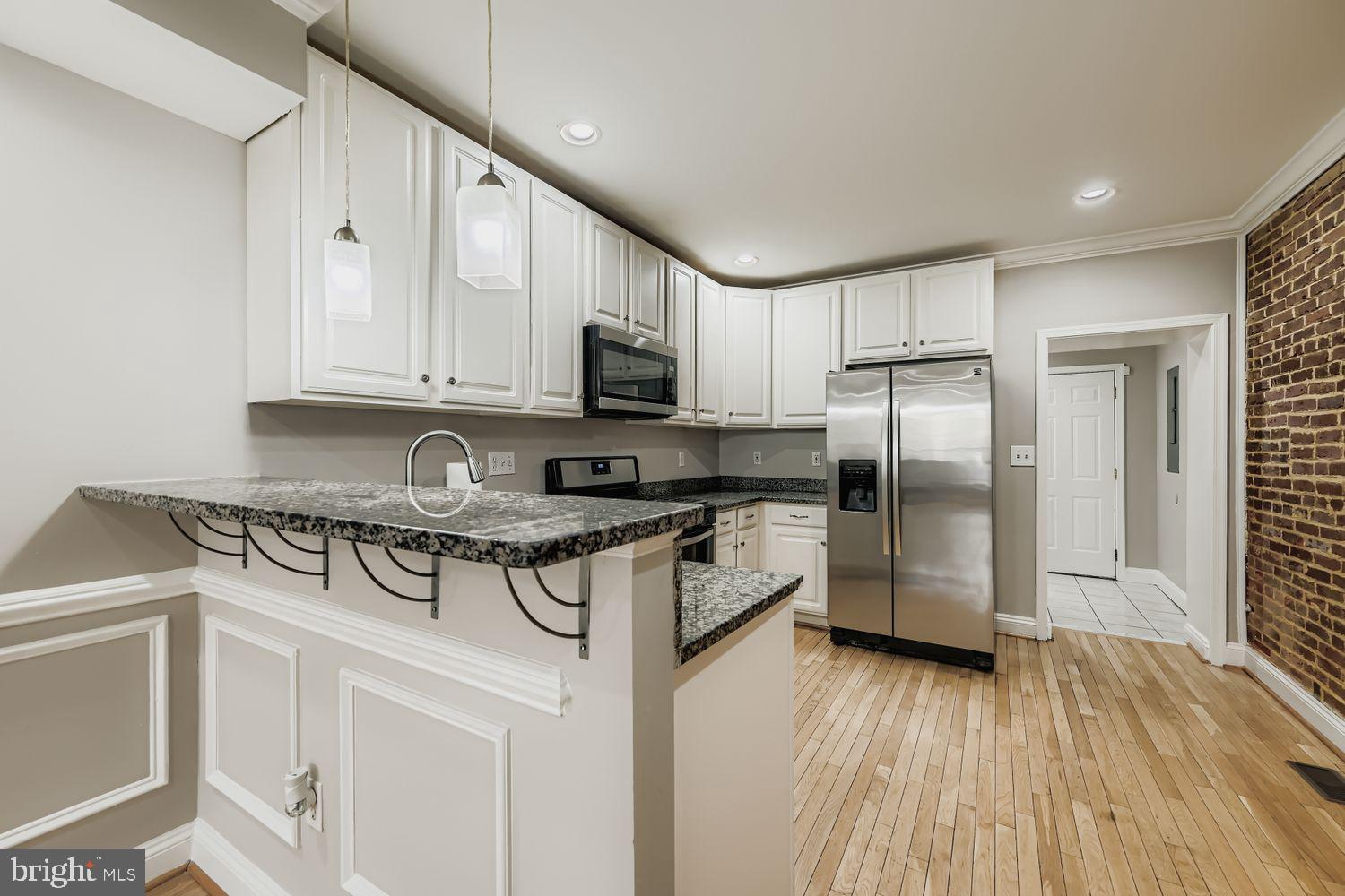 WASHINGTON VILLAGE - Residential Lease