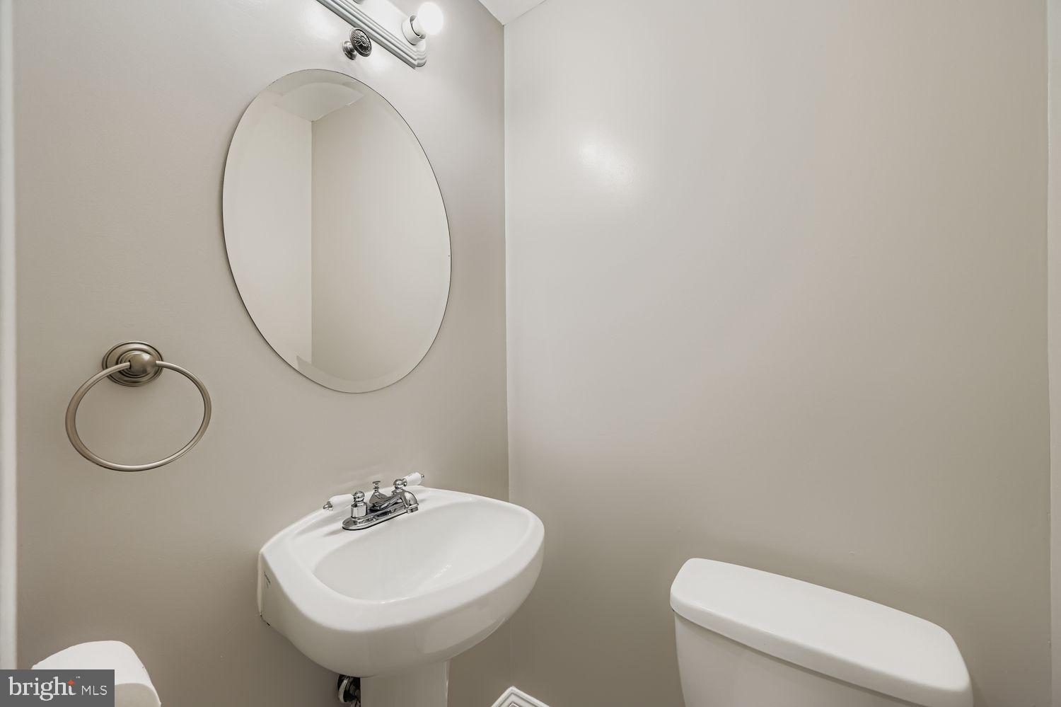 WASHINGTON VILLAGE - Residential Lease