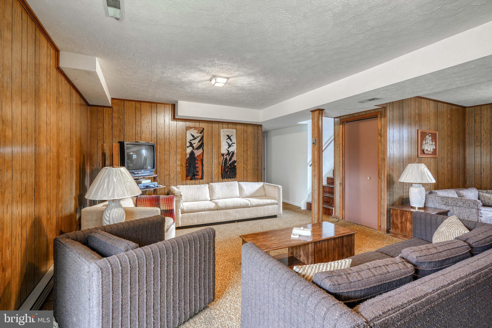 VALLEY HILLS - Residential