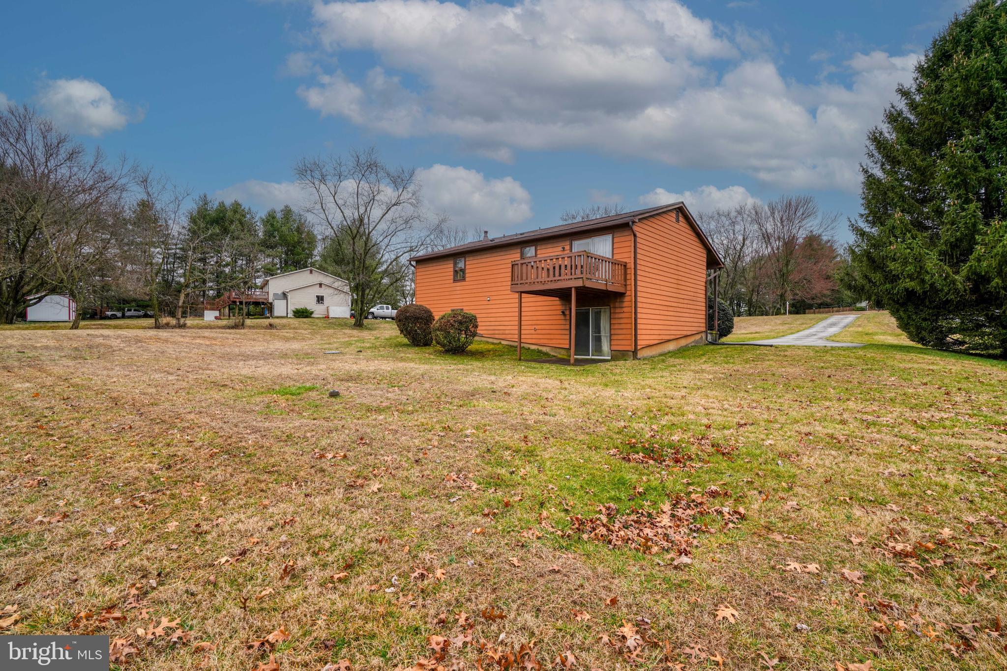 VALLEY HILLS - Residential