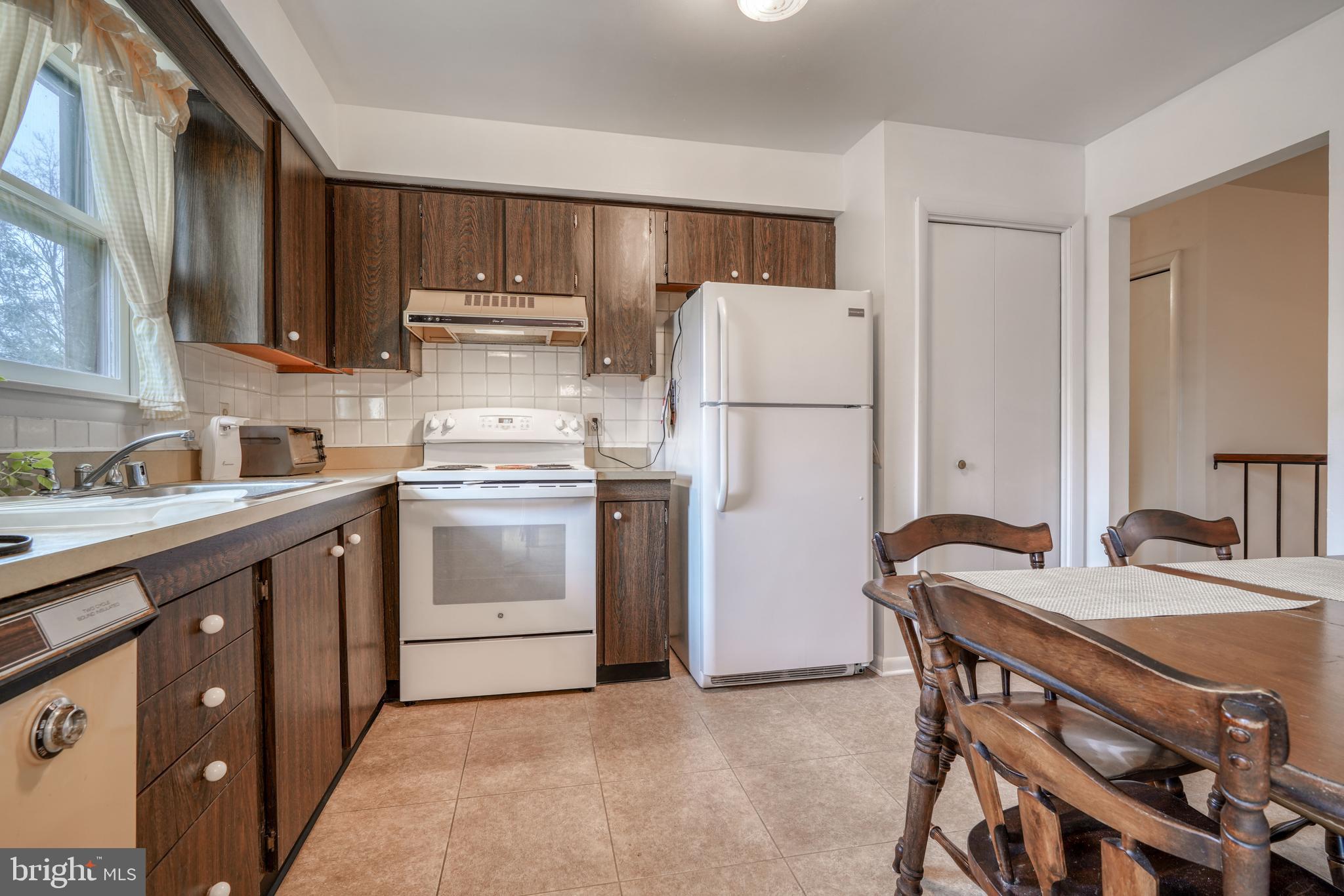 VALLEY HILLS - Residential