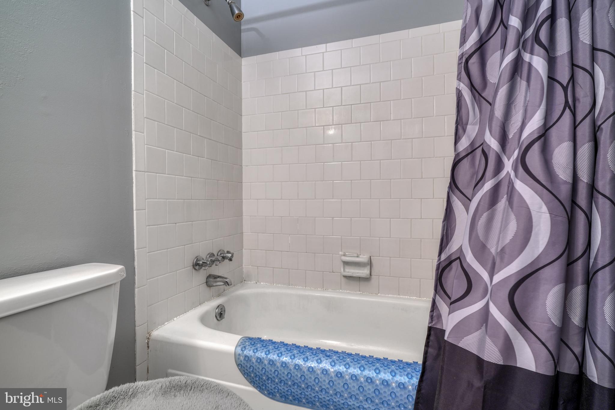 VALLEY HILLS - Residential