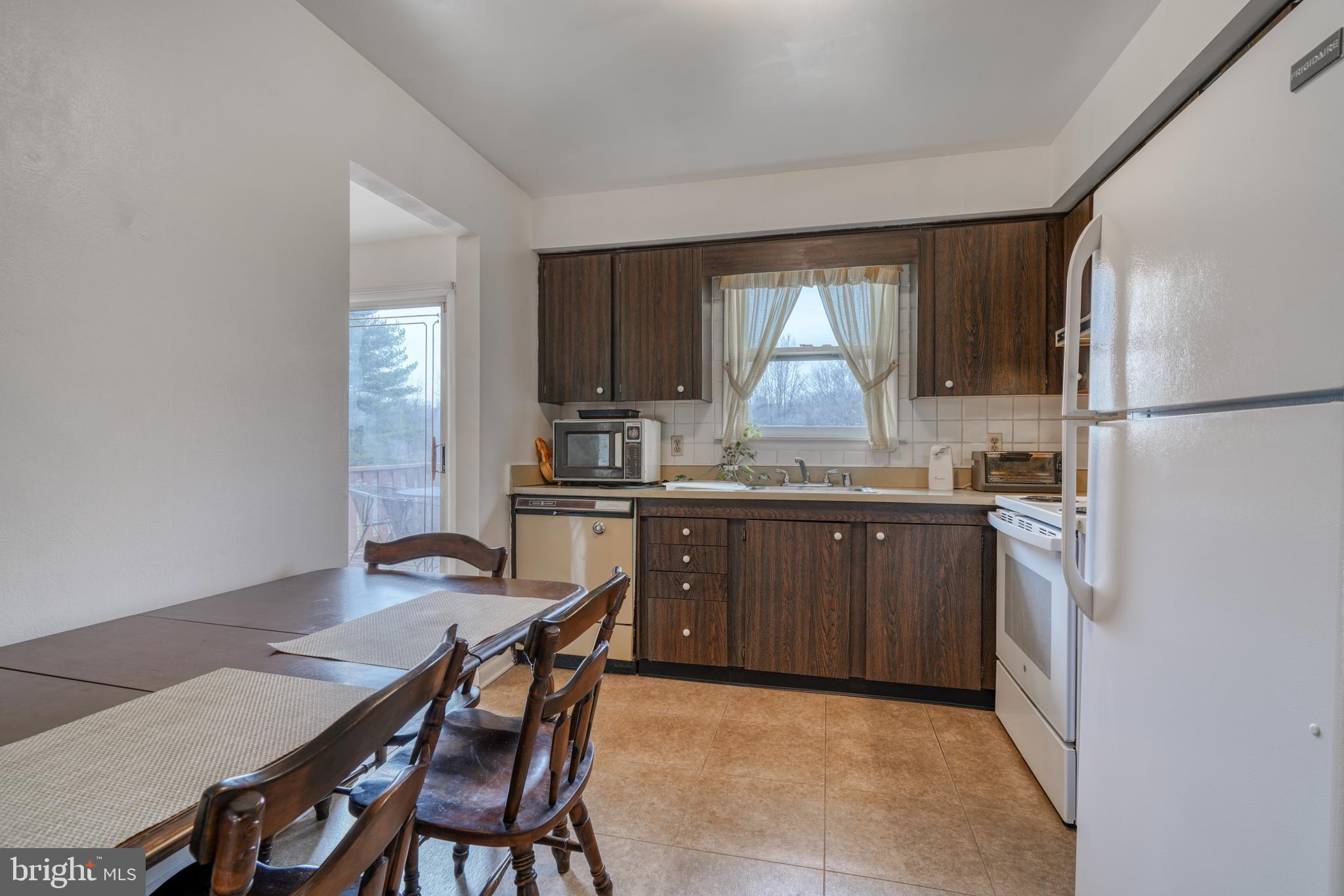 VALLEY HILLS - Residential