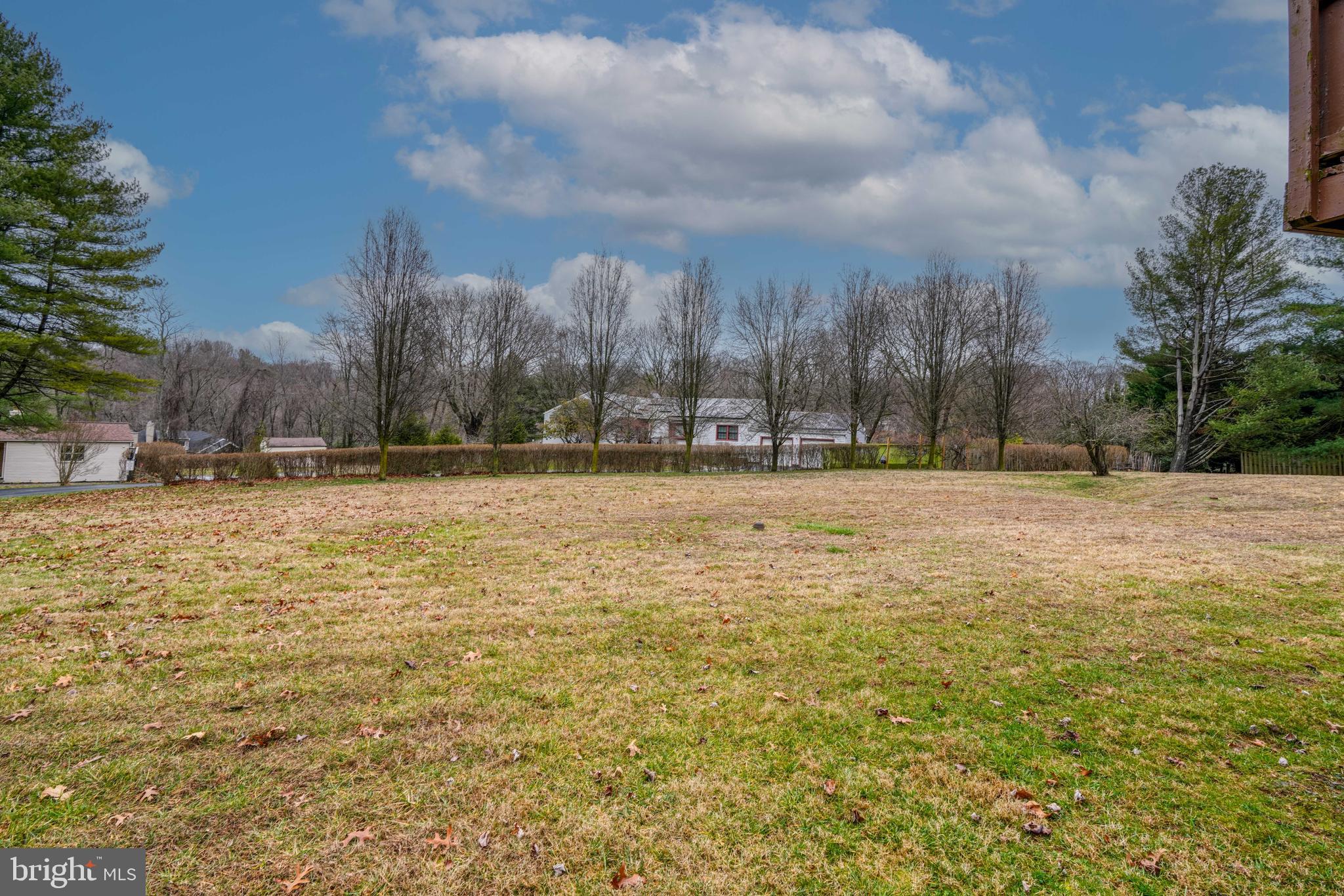 VALLEY HILLS - Residential