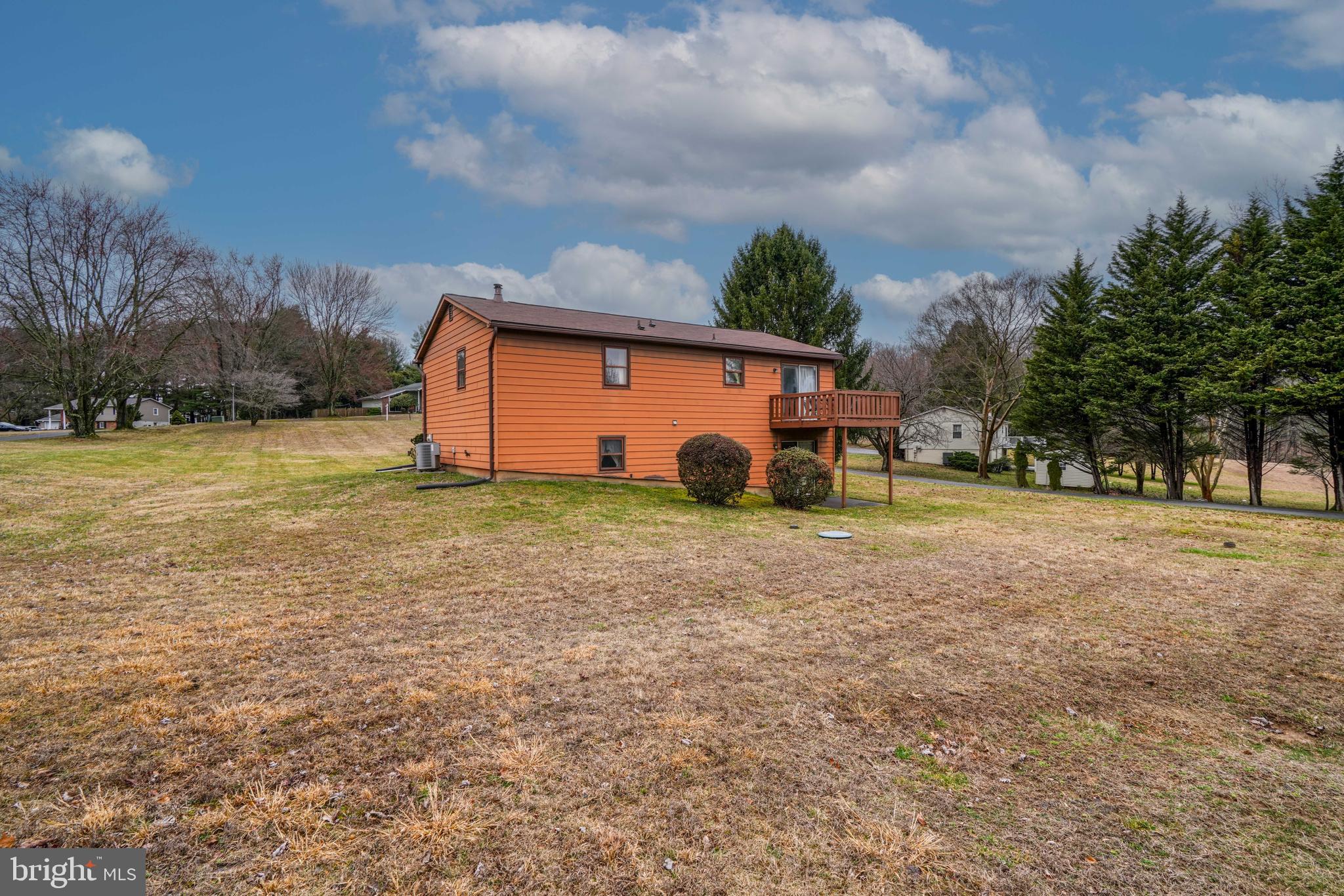 VALLEY HILLS - Residential