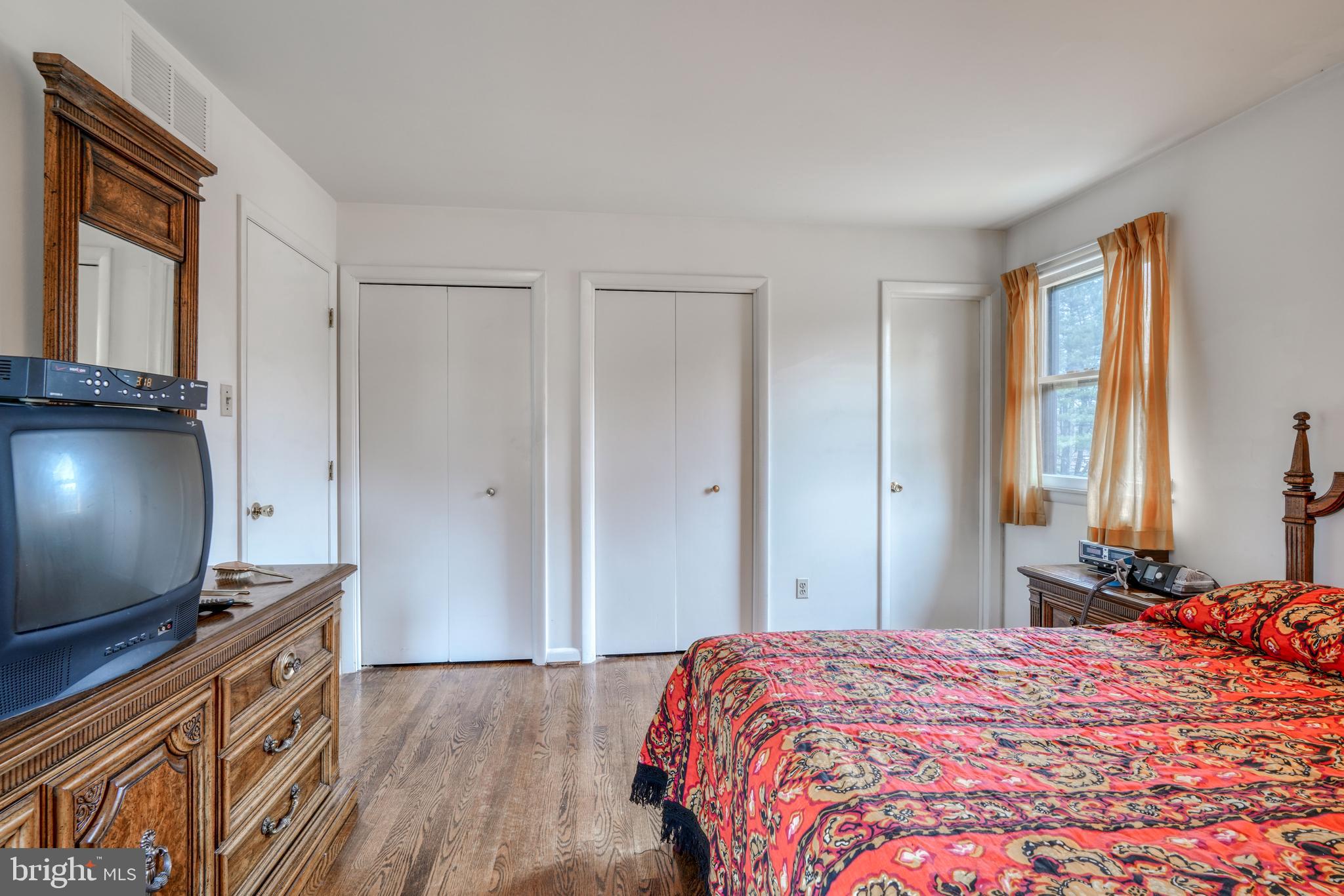 VALLEY HILLS - Residential