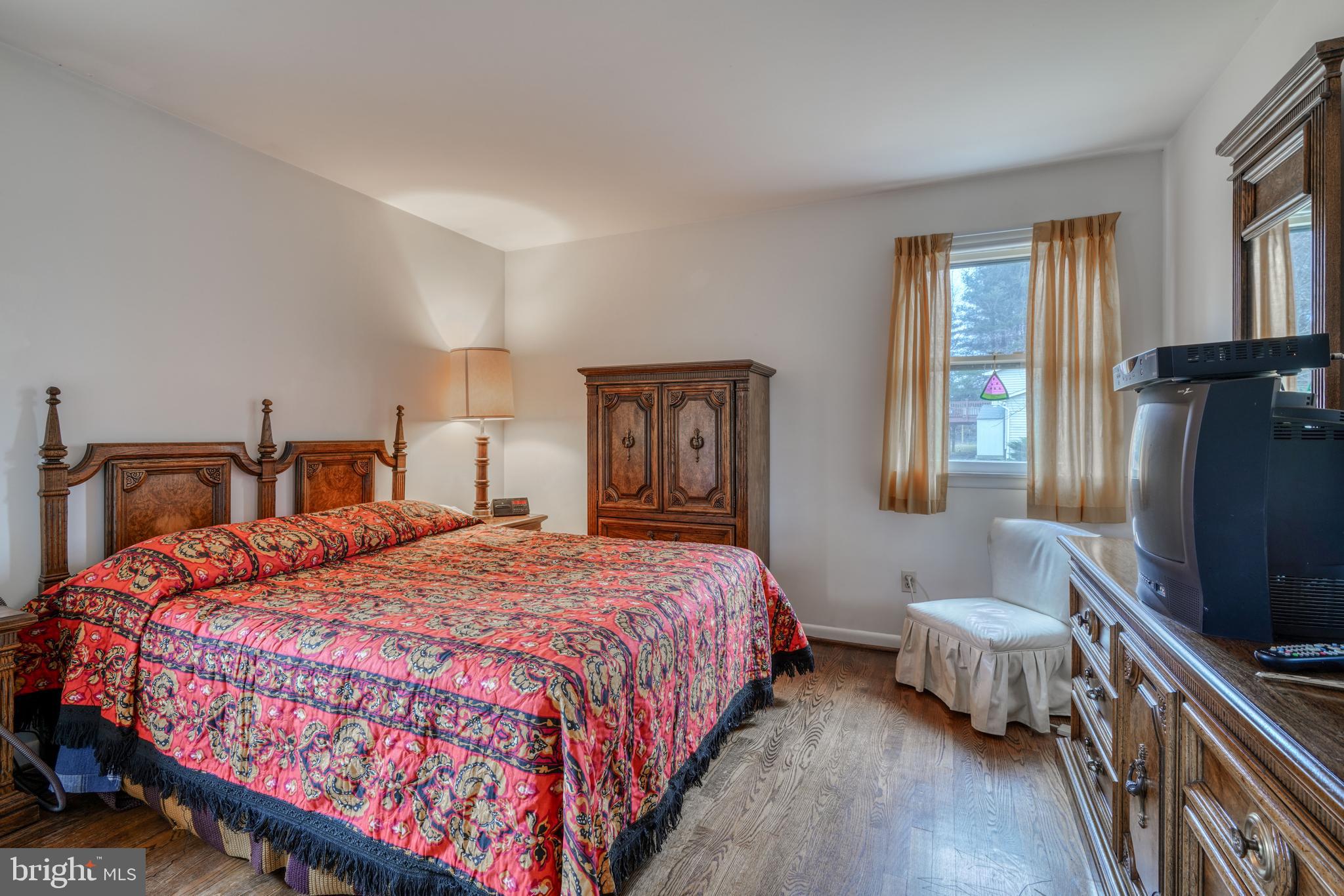 VALLEY HILLS - Residential