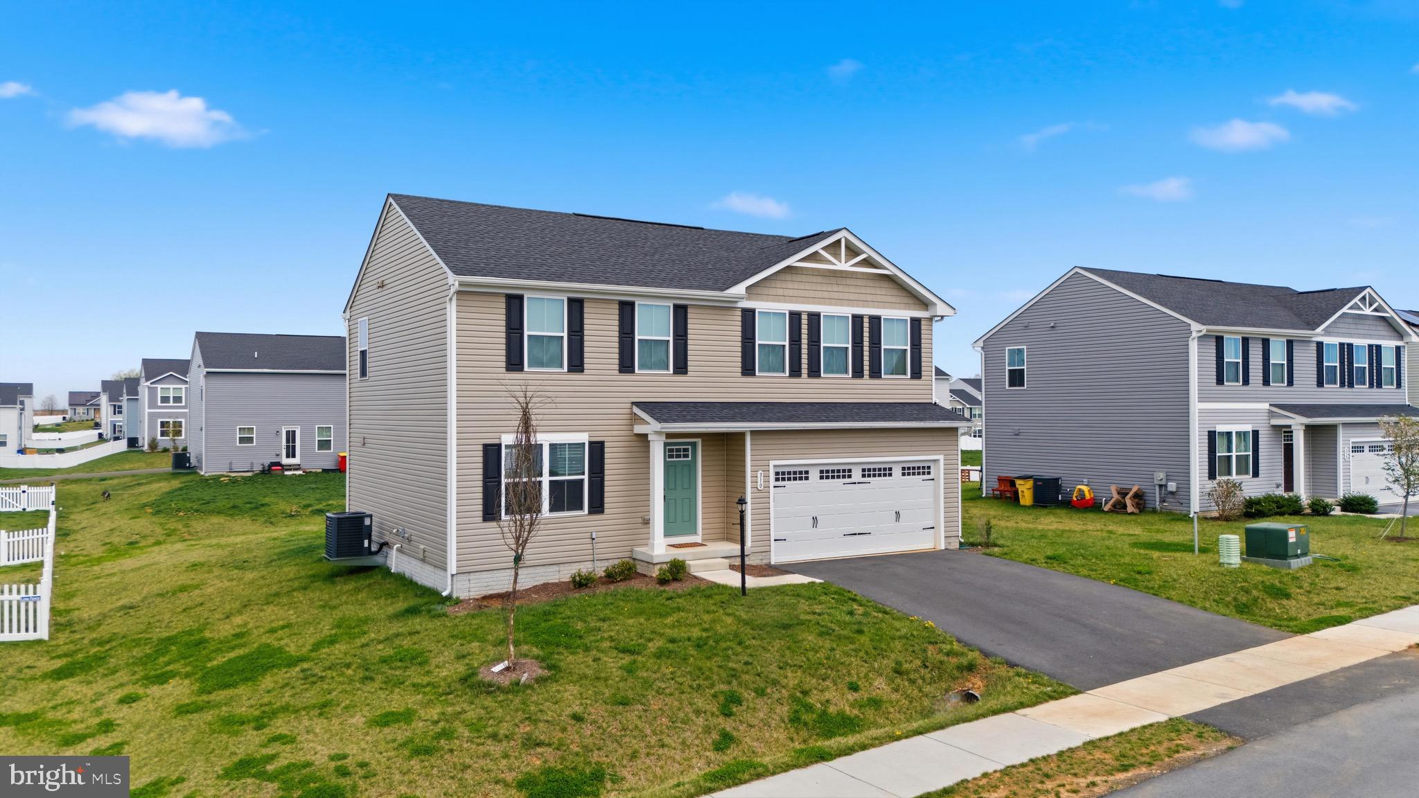 CARDINAL POINTE - Residential