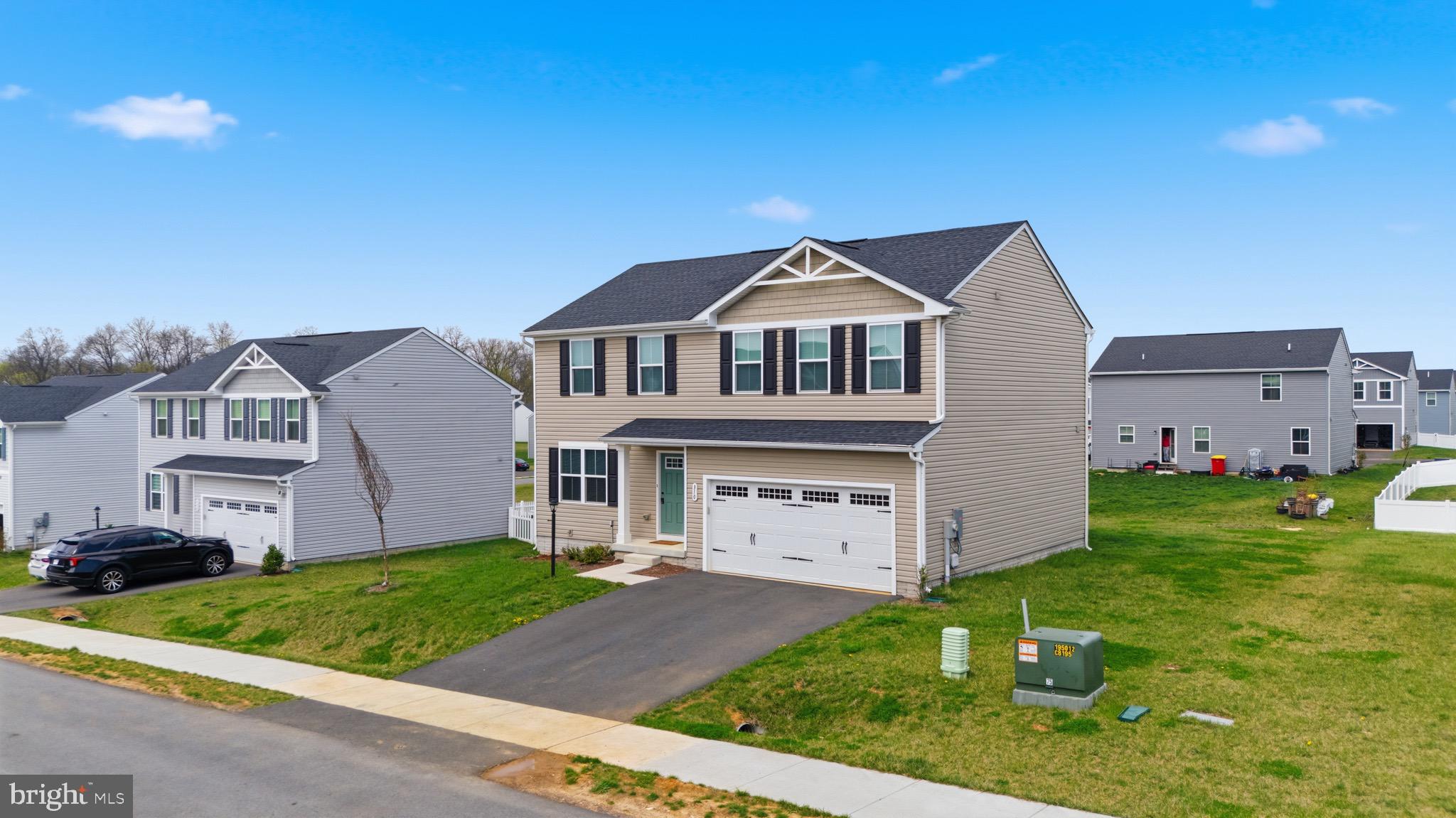 CARDINAL POINTE - Residential