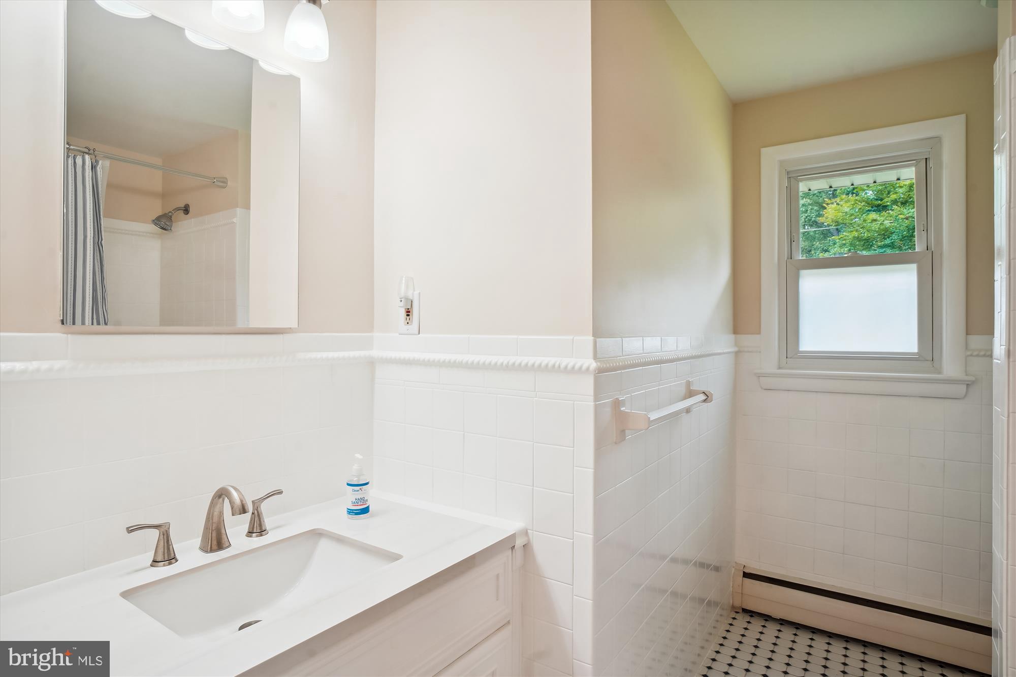 WARFIELDSBURG - Residential