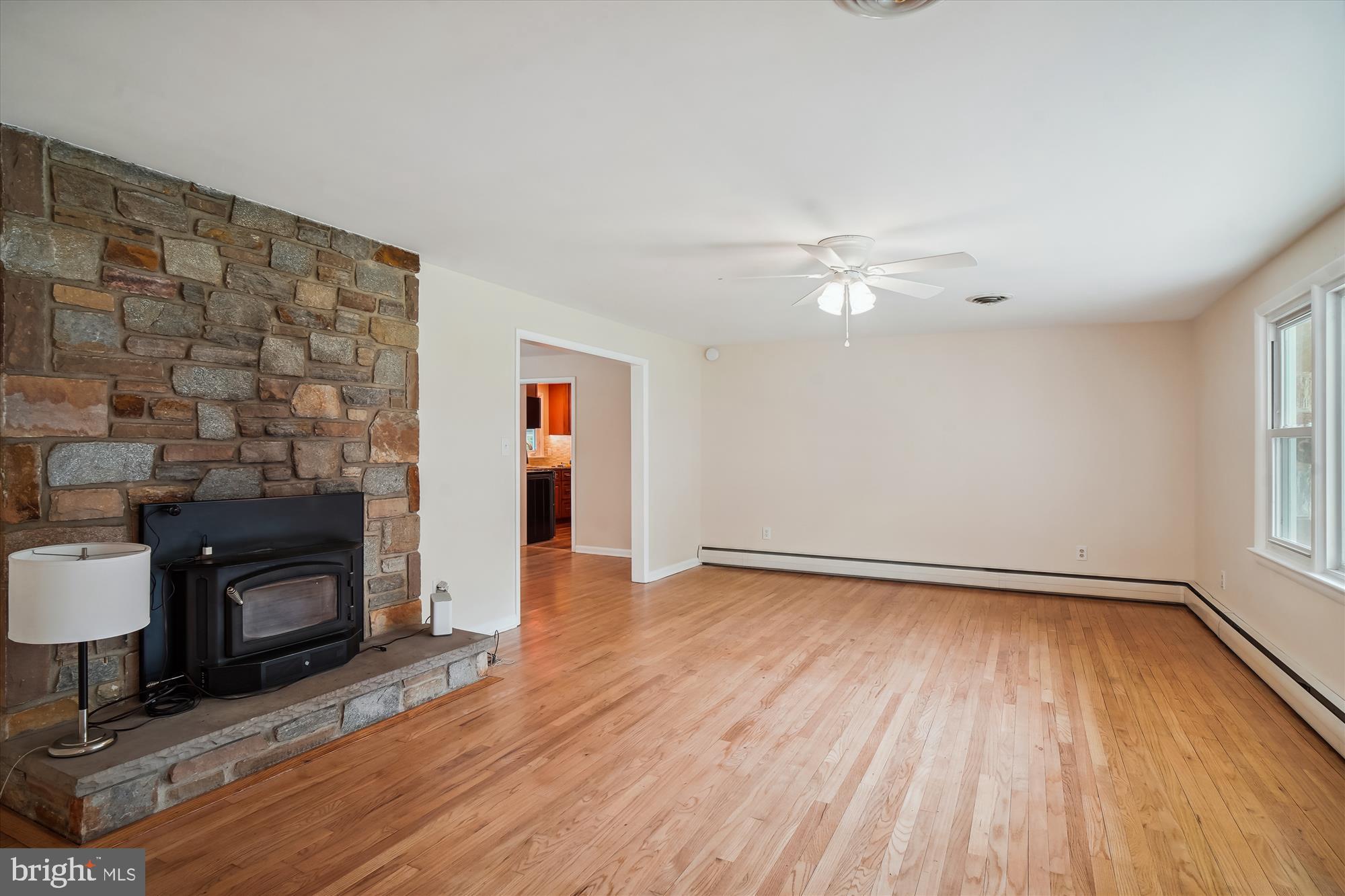 WARFIELDSBURG - Residential