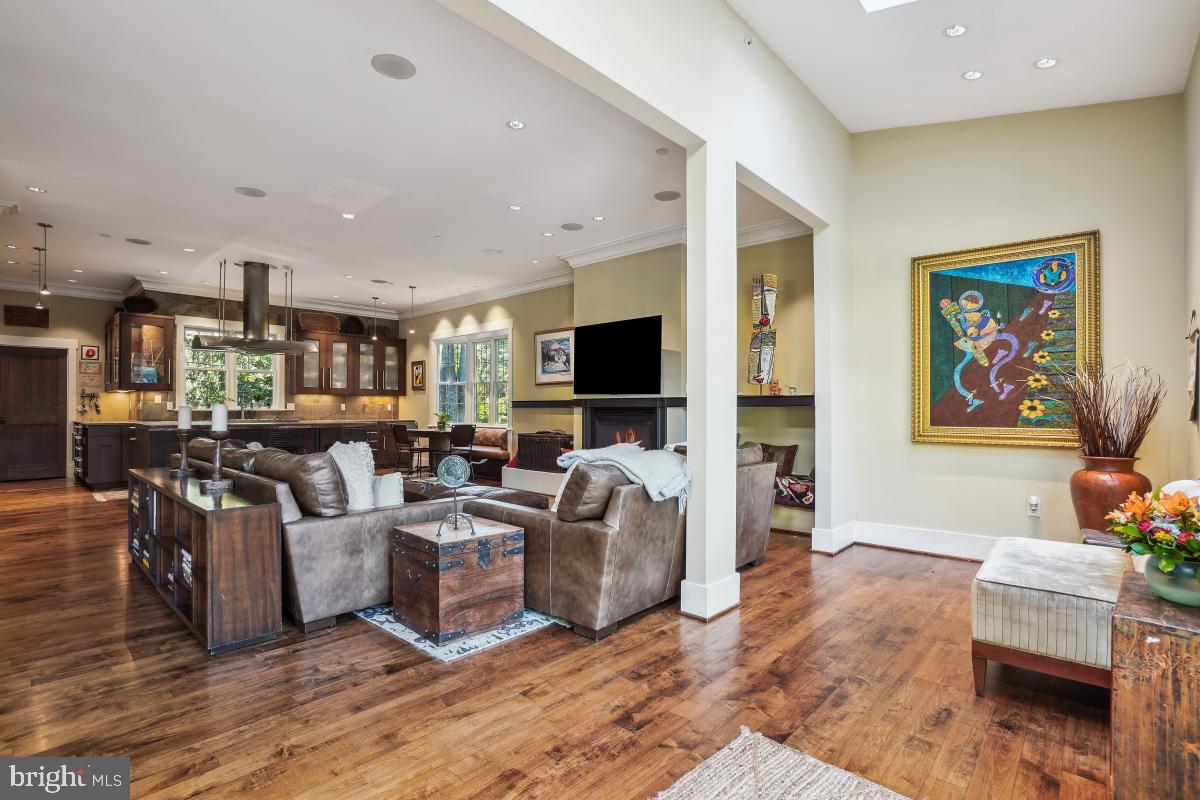 GLEN MAR PARK - Residential