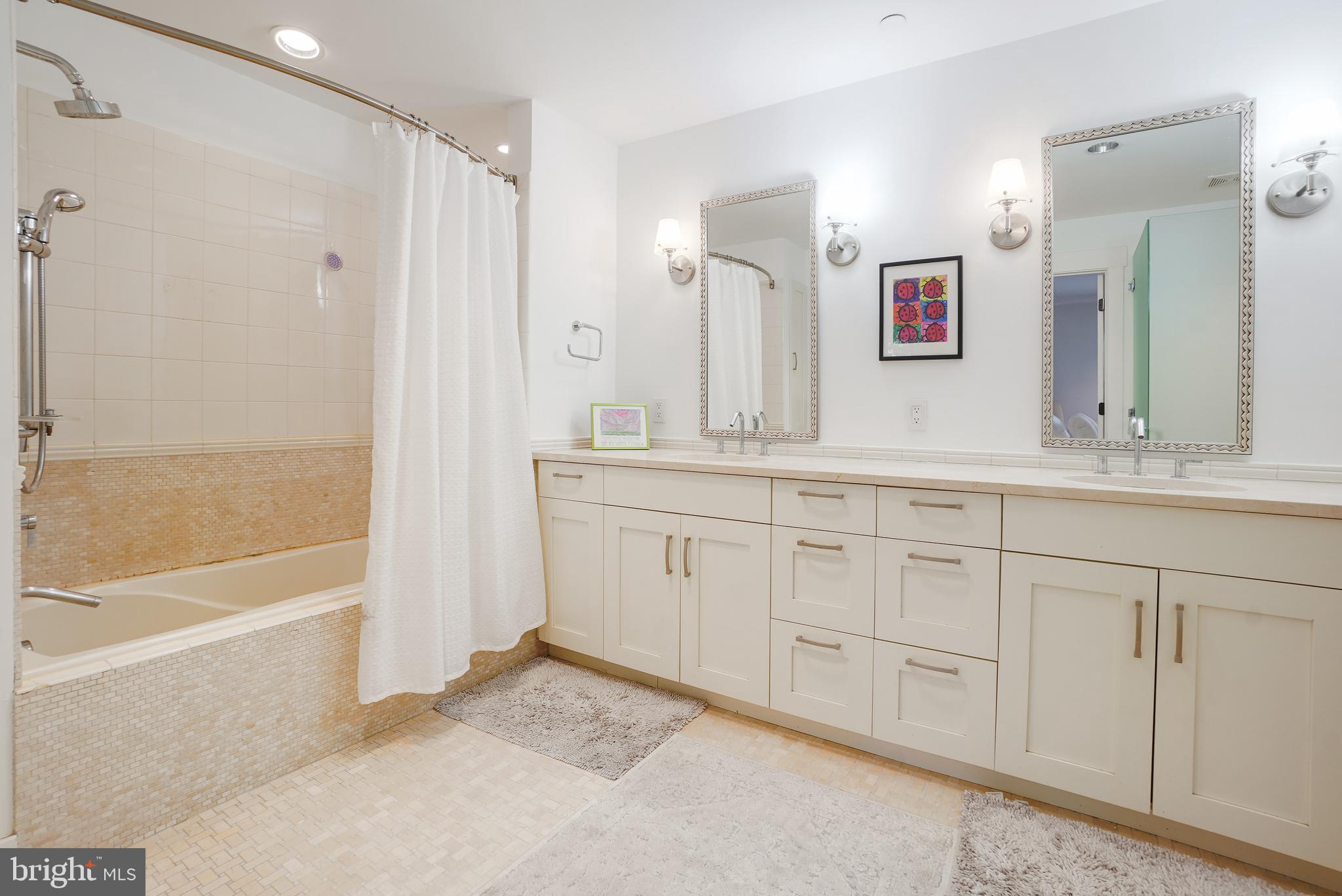 GLEN MAR PARK - Residential