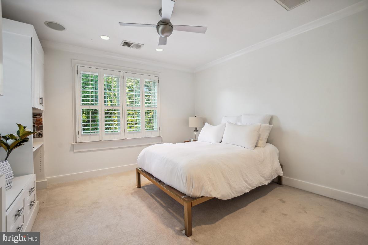 GLEN MAR PARK - Residential