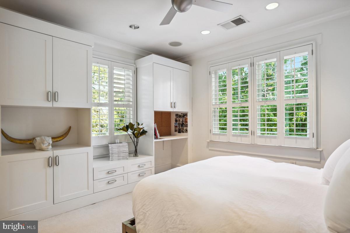 GLEN MAR PARK - Residential