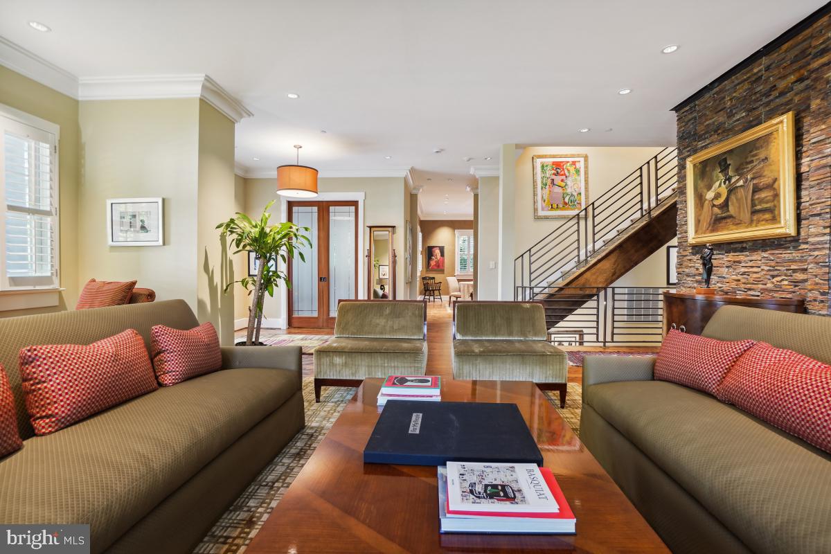 GLEN MAR PARK - Residential