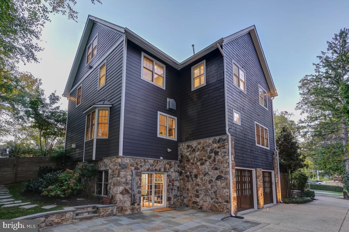 GLEN MAR PARK - Residential