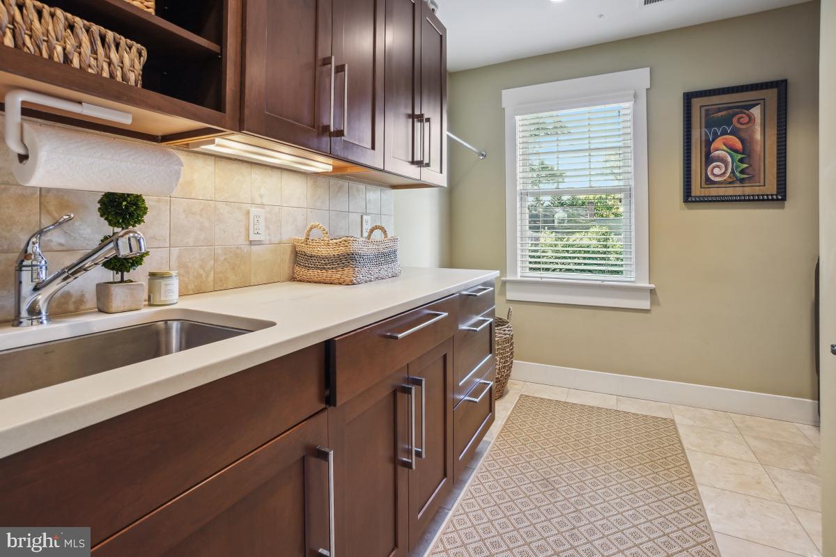 GLEN MAR PARK - Residential